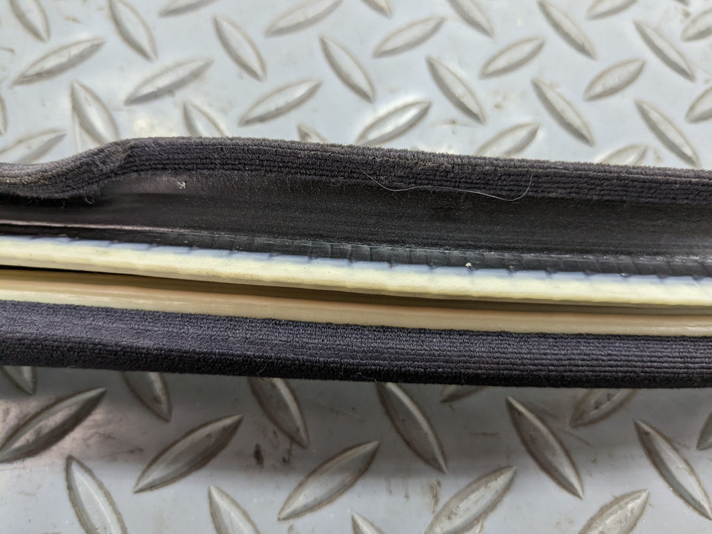 97 - 05 MERCEDES-BENZ S500 OEM DOOR SEAL WEATHER STRIPPING RUBBER FRONT LEFT