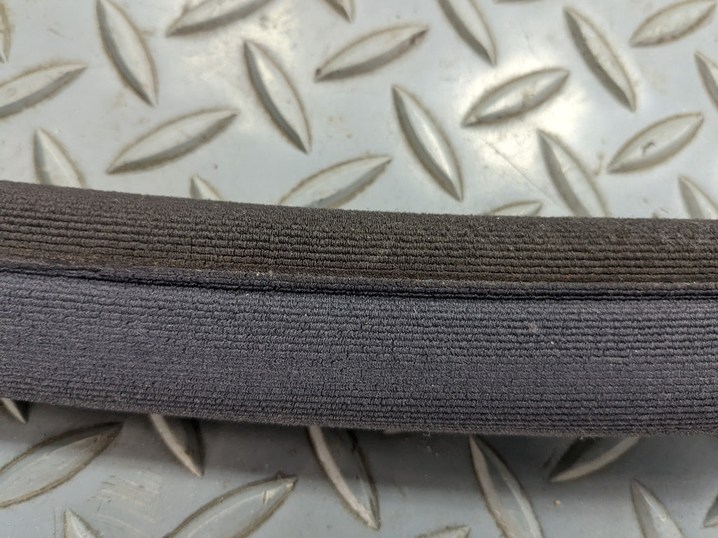 97 - 05 MERCEDES-BENZ S500 OEM DOOR SEAL WEATHER STRIPPING RUBBER FRONT RIGHT