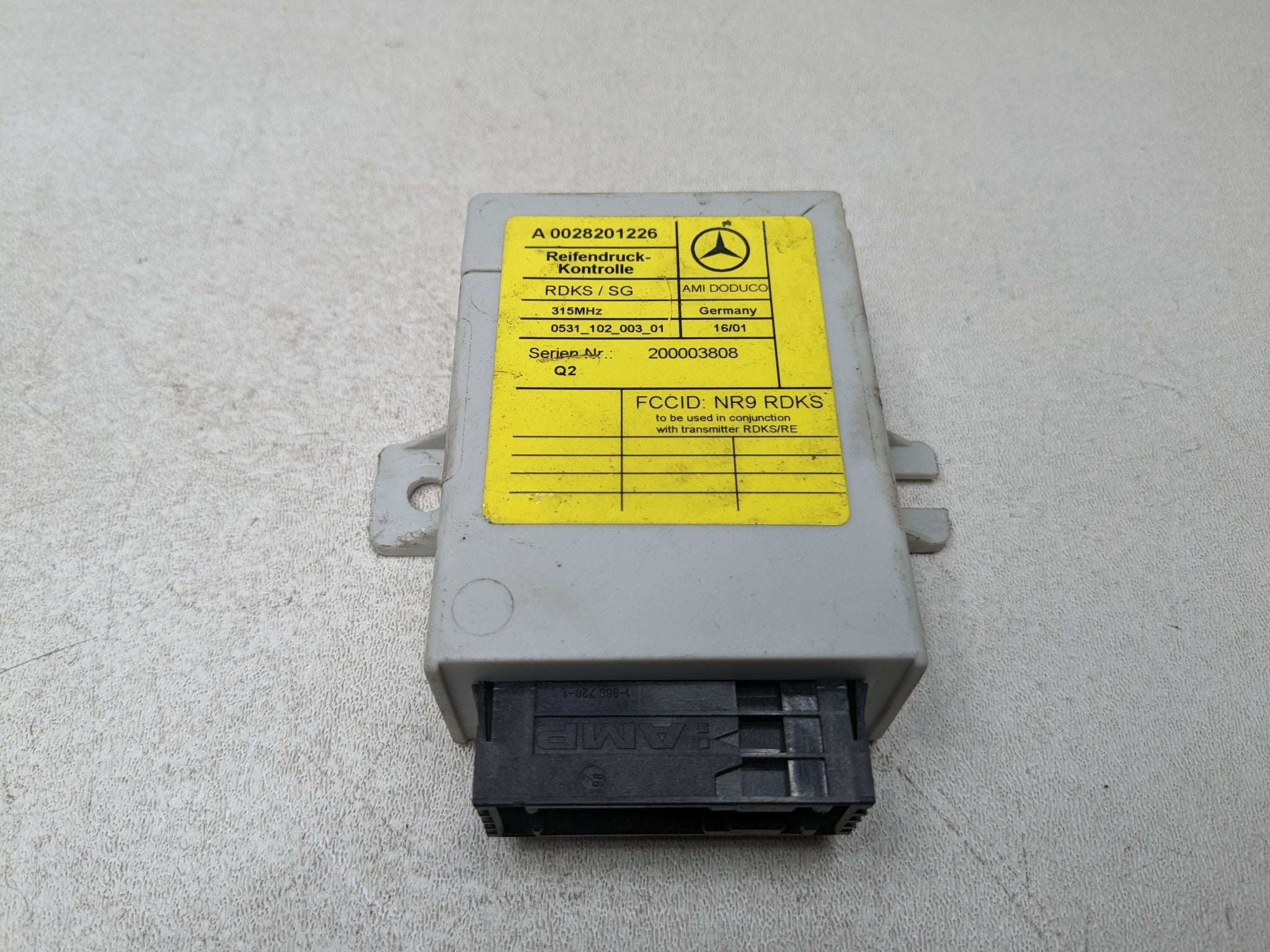 97 - 05 MERCEDES-BENZ S500 OEM TPMS TIRE PRESSURE MONITOR SYSTEM CONTROL MODULE