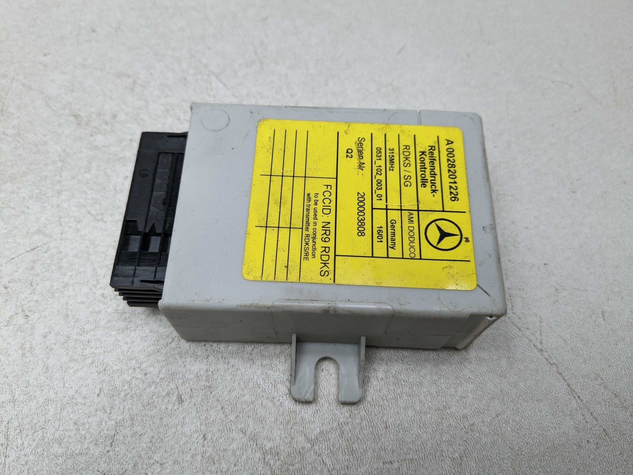 97 - 05 MERCEDES-BENZ S500 OEM TPMS TIRE PRESSURE MONITOR SYSTEM CONTROL MODULE
