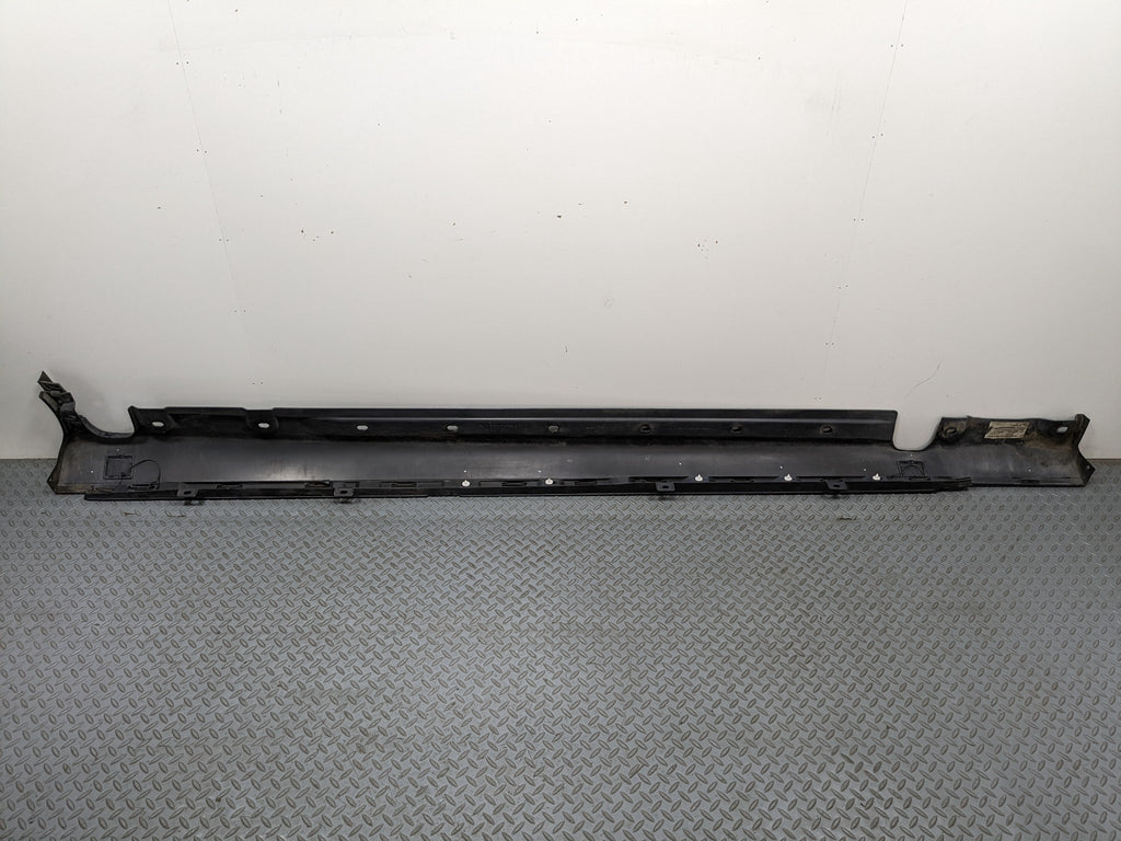 97 - 05 MERCEDES-BENZ S500 OEM ROCKER PANEL MOULDING BLACK RIGHT PASSENGER SIDE