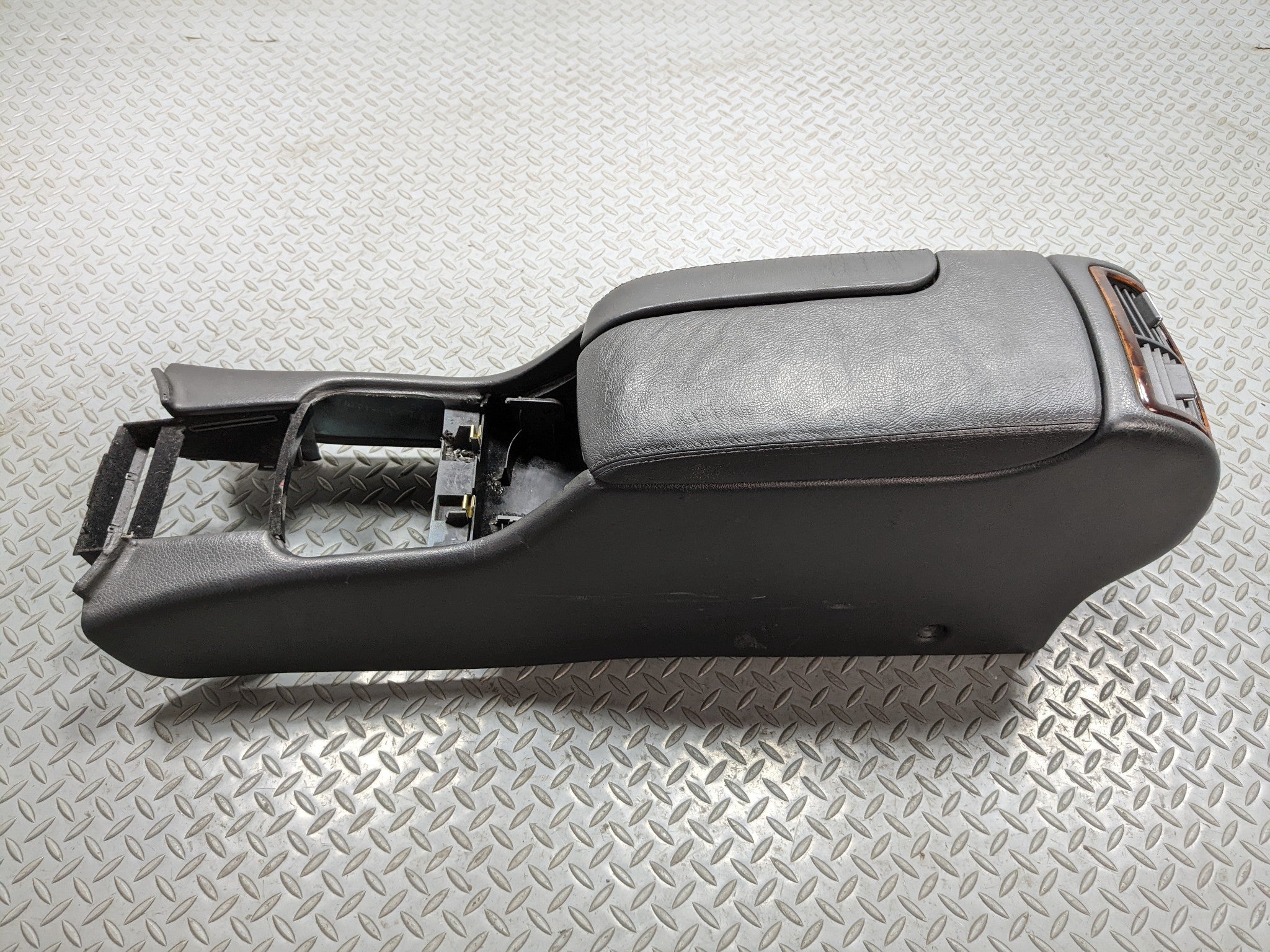 97 - 05 MERCEDES-BENZ S500 OEM CENTER CONSOLE ARMREST STORAGE COMPARTMENT FRONT
