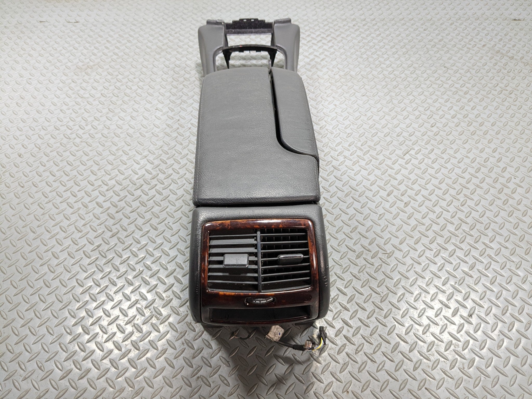 97 - 05 MERCEDES-BENZ S500 OEM CENTER CONSOLE ARMREST STORAGE COMPARTMENT FRONT