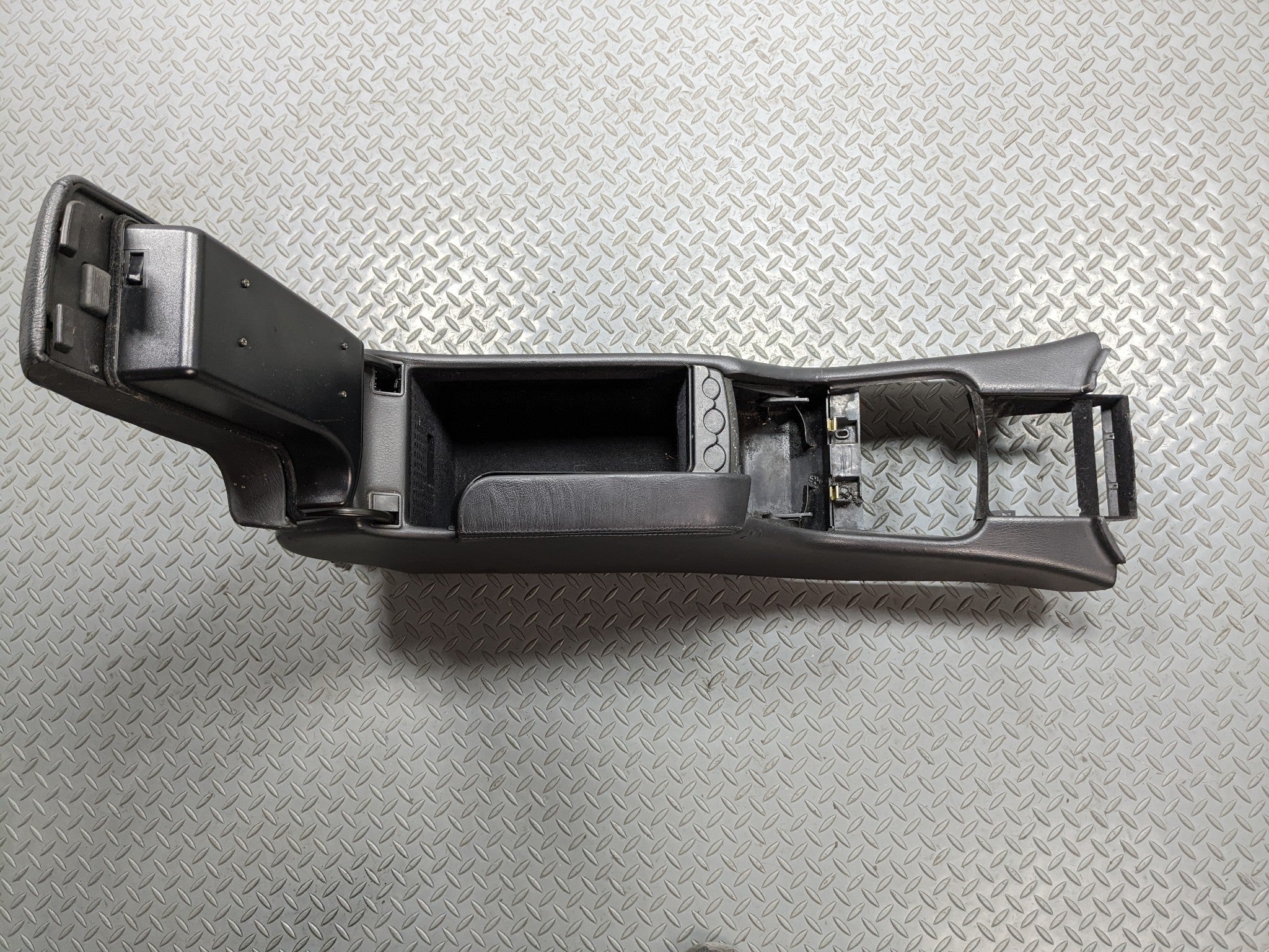 97 - 05 MERCEDES-BENZ S500 OEM CENTER CONSOLE ARMREST STORAGE COMPARTMENT FRONT