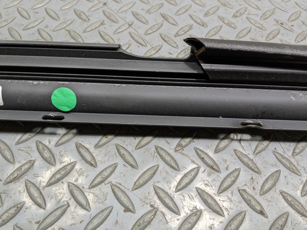 97 - 05 MERCEDES-BENZ S500 OEM DOOR WINDOW SHADE VISOR ROLLER REAR RIGHT SIDE