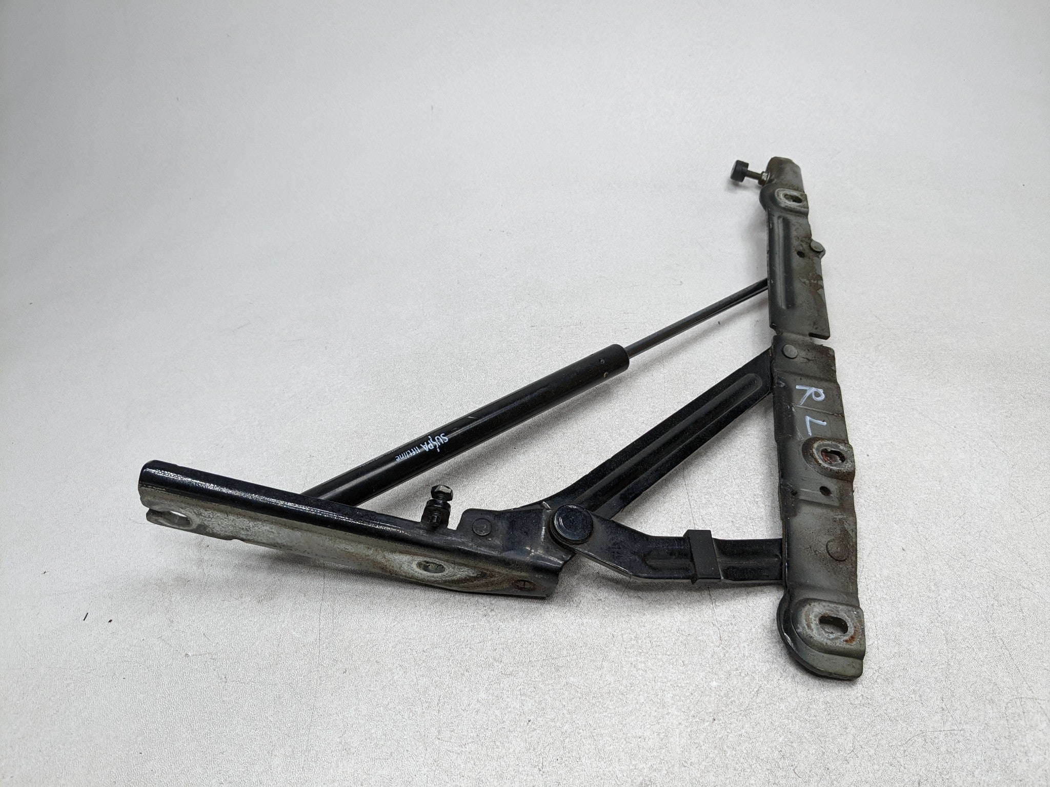 97 - 05 MERCEDES-BENZ S500 OEM TAILGATE HINGE WITH LIFT SUPPORT REAR LEFT SIDE