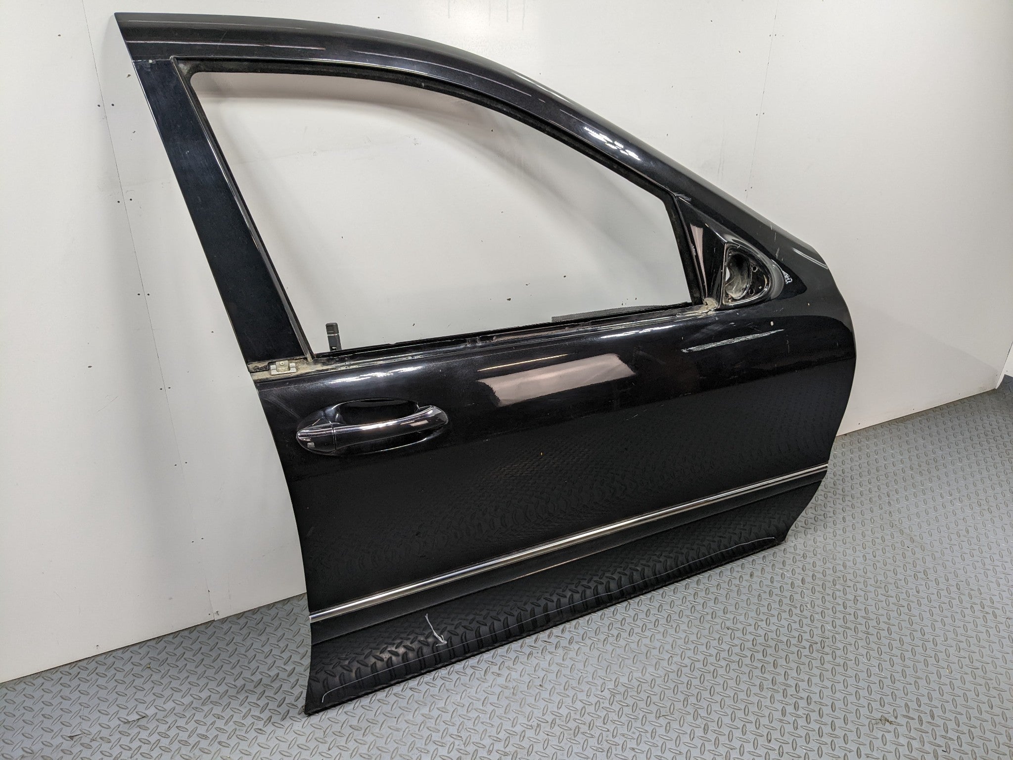 97 - 05 MERCEDES-BENZ S500 OEM DOOR SHELL PANEL BLACK FRONT RIGHT PASSENGER SIDE