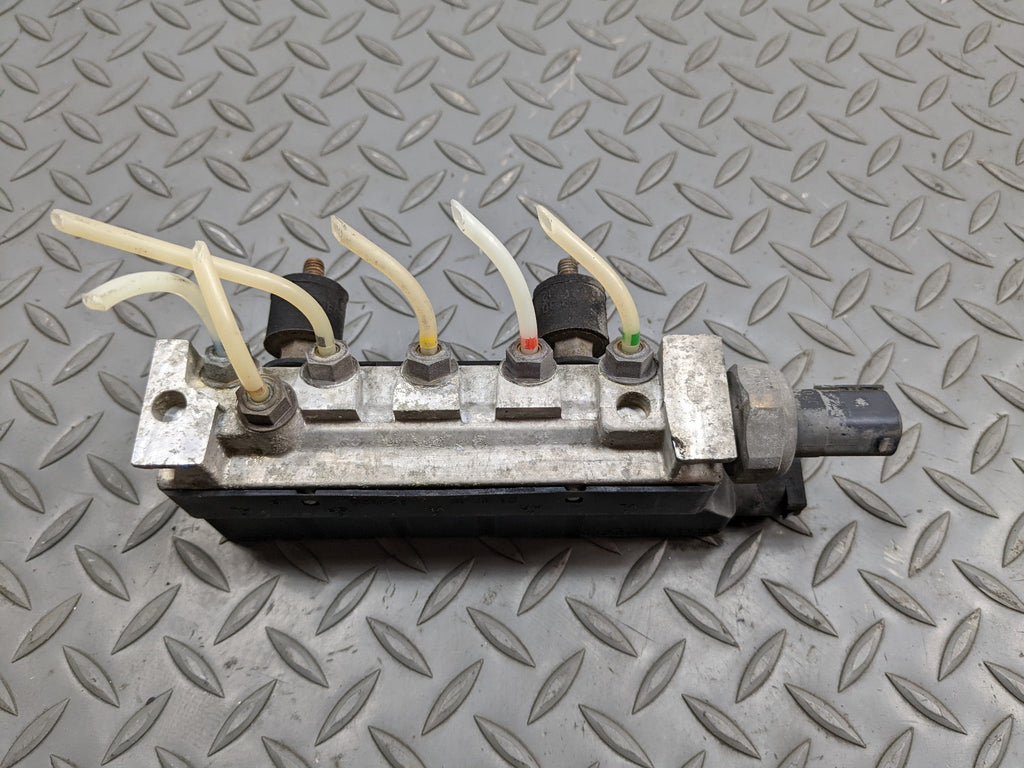 97-05 MERCEDES-BENZ S500 OEM AIR SUSPENSION SHOCK COMPRESSOR VALVE CONTROL BLOCK