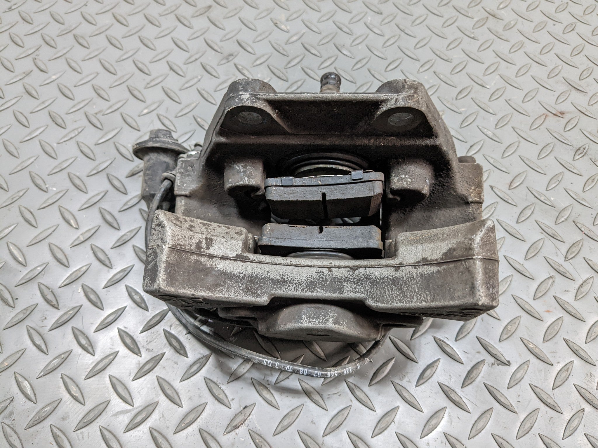 97 - 05 MERCEDES-BENZ S500 OEM BRAKE CALIPER ASSEMBLY REAR RIGHT PASSENGER SIDE