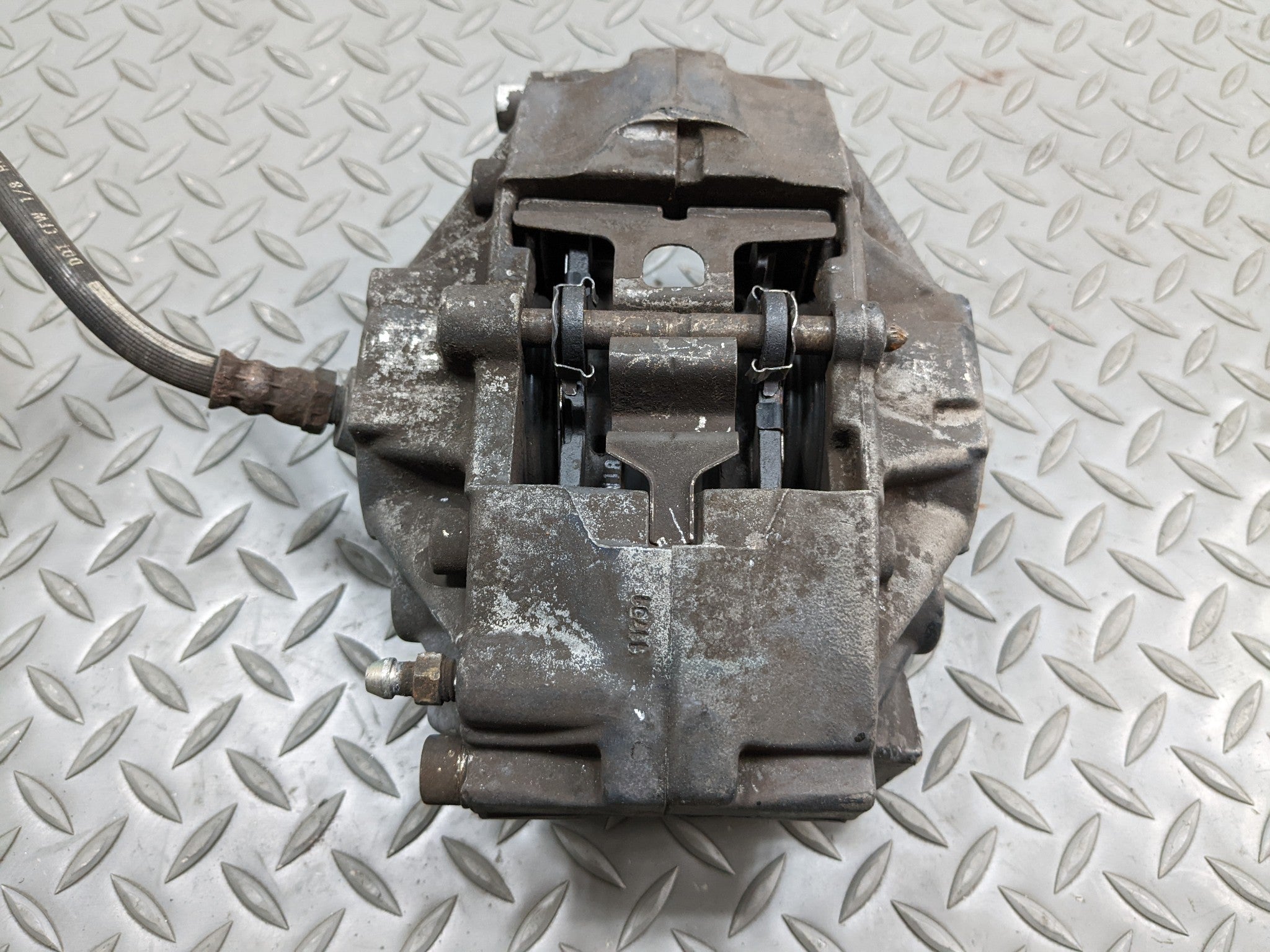 1997 - 2005 MERCEDES-BENZ S500 OEM BRAKE CALIPER ASSEMBLY REAR LEFT DRIVER SIDE