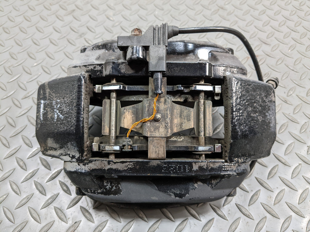97 - 05 MERCEDES-BENZ S500 OEM BRAKE CALIPER ASSEMBLY FRONT RIGHT PASSENGER SIDE