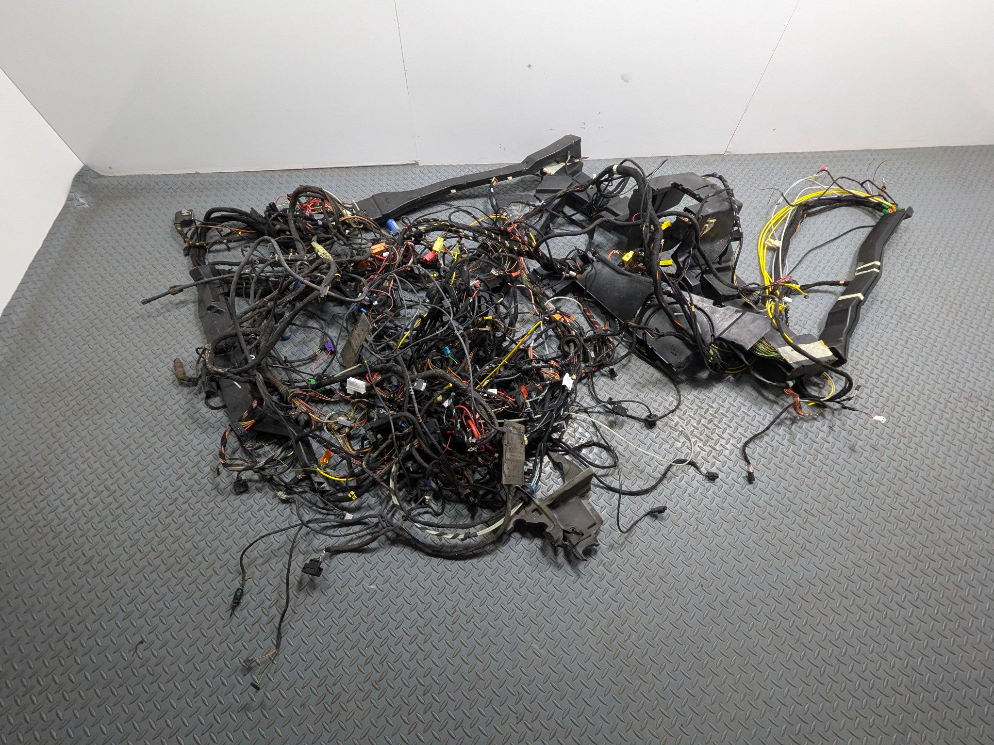 97 - 05 MERCEDES-BENZ S500 OEM INTERIOR BODY WIRE HARNESS CABLE AND CONNECTOR