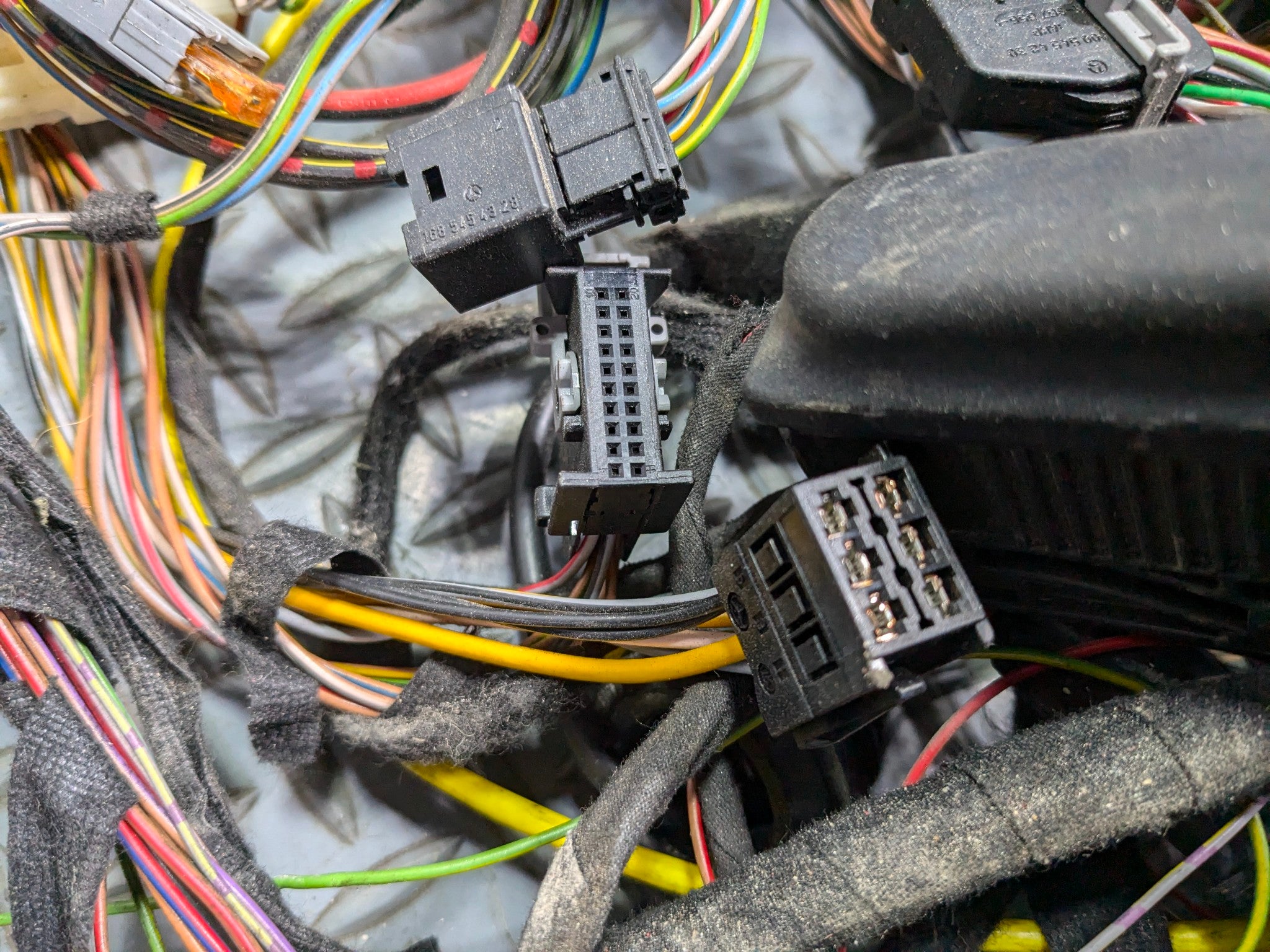 97 - 05 MERCEDES-BENZ S500 OEM INTERIOR BODY WIRE HARNESS CABLE AND CONNECTOR