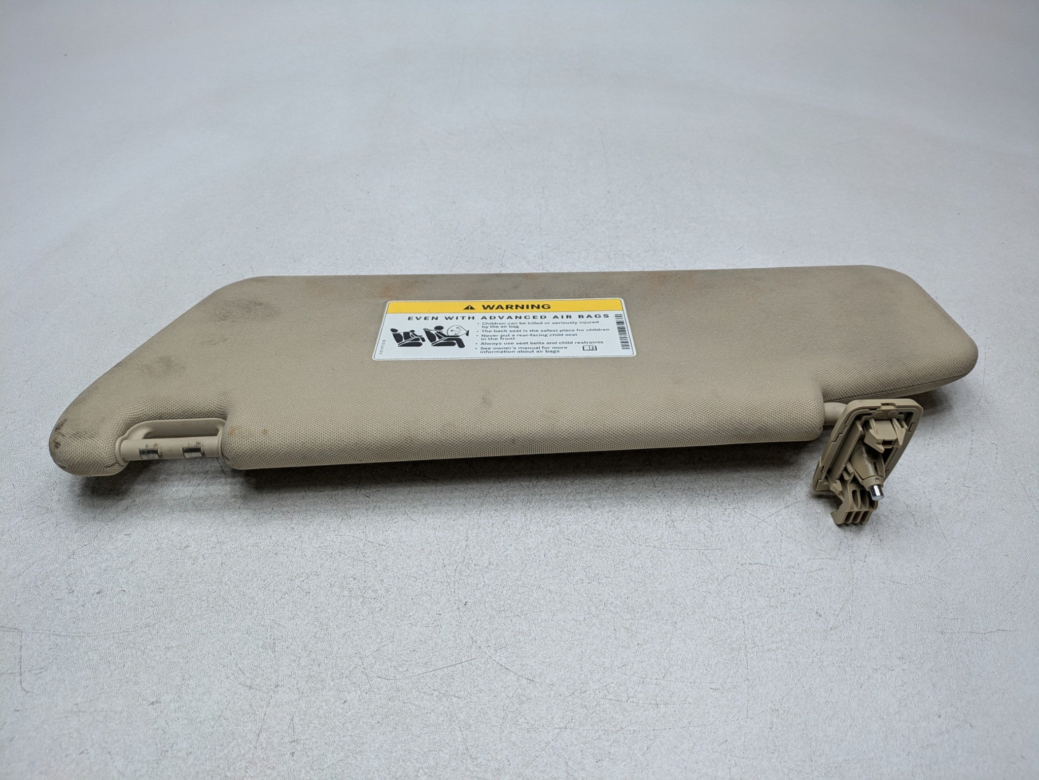 2012 - 2018 MERCEDES-BENZ CLS550 OEM SUN VISOR INTERIOR UPPER FRONT RIGHT SIDE