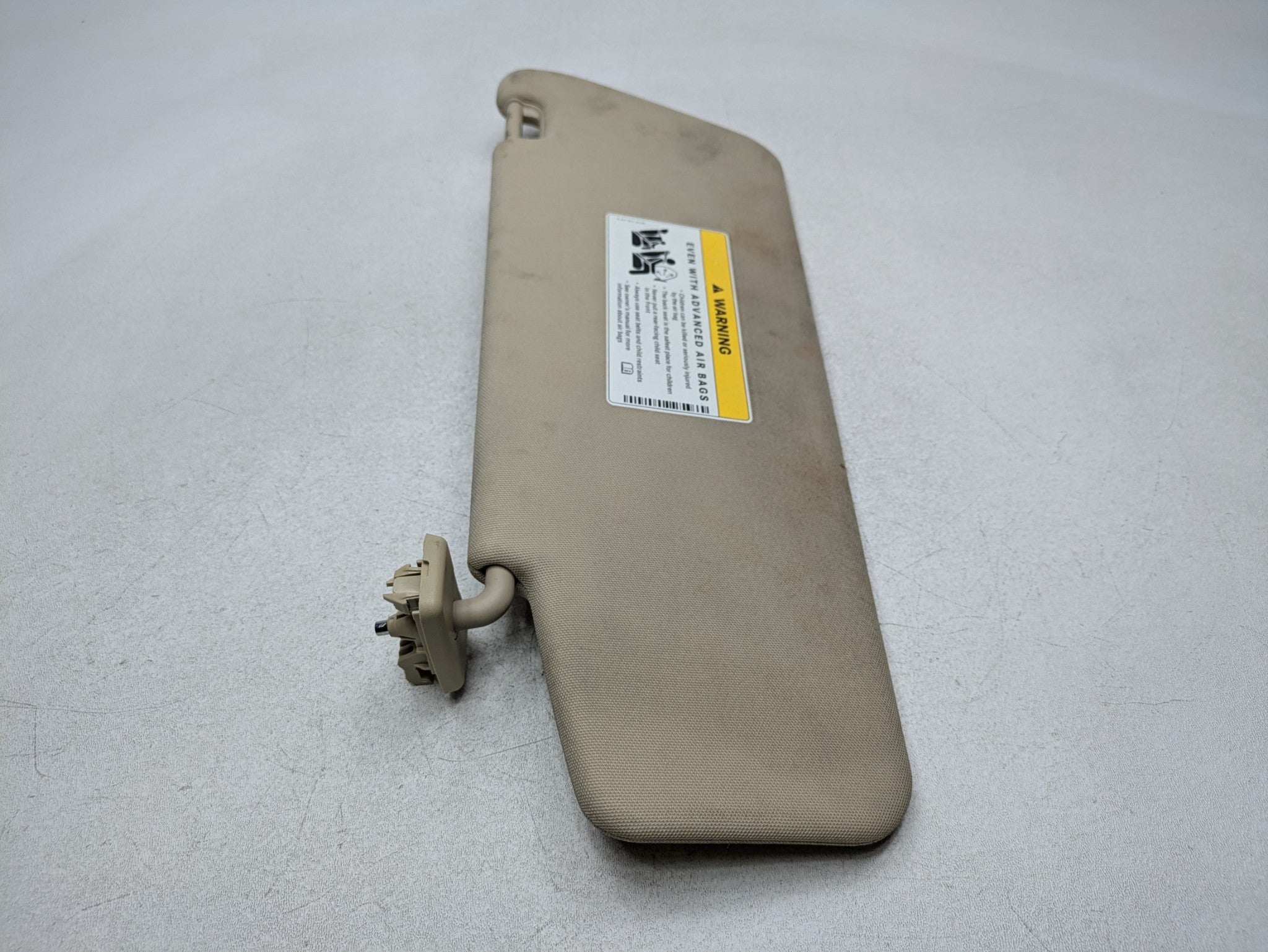 2012 - 2018 MERCEDES-BENZ CLS550 OEM SUN VISOR INTERIOR UPPER FRONT RIGHT SIDE