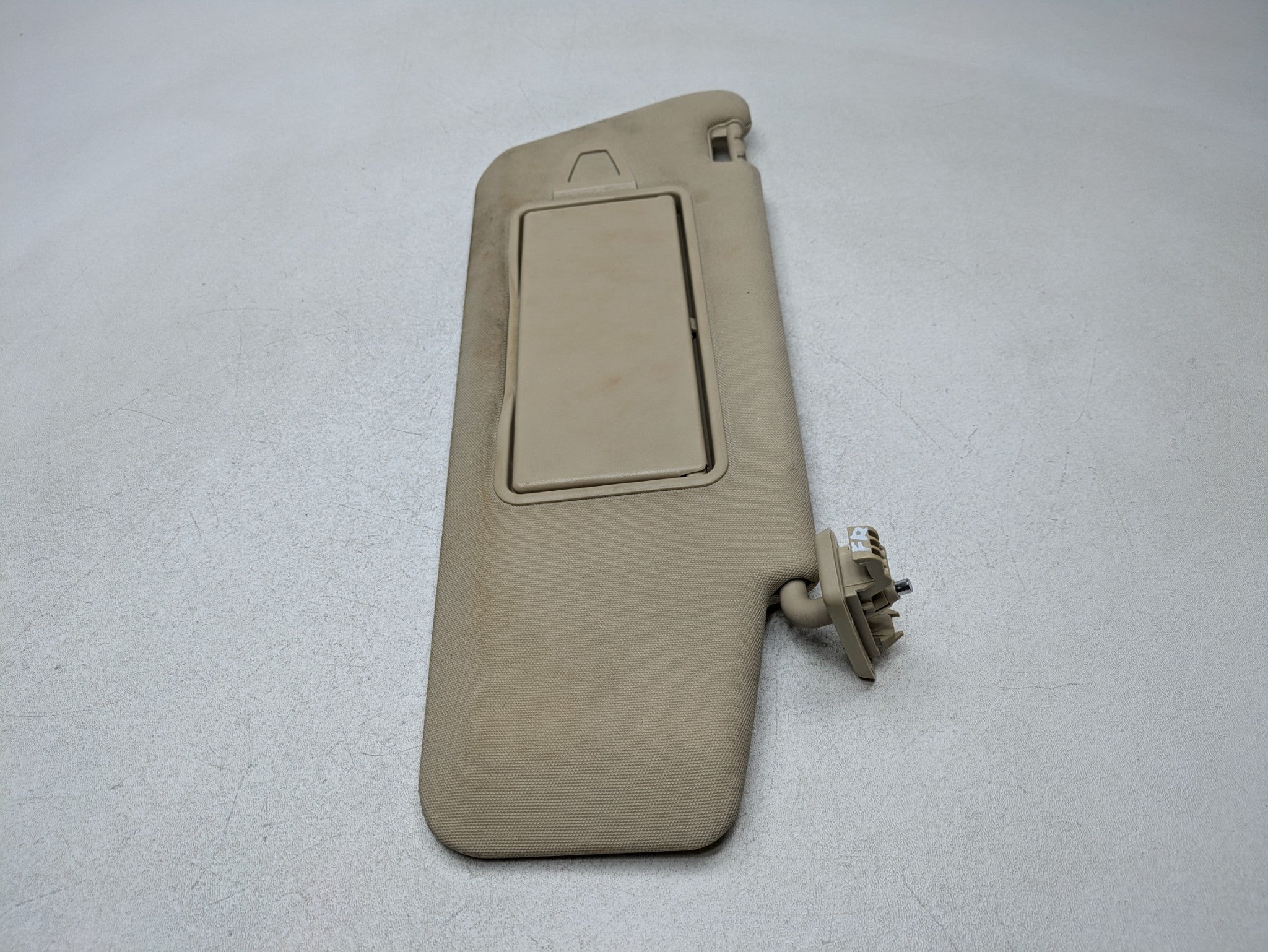 2012 - 2018 MERCEDES-BENZ CLS550 OEM SUN VISOR INTERIOR UPPER FRONT RIGHT SIDE