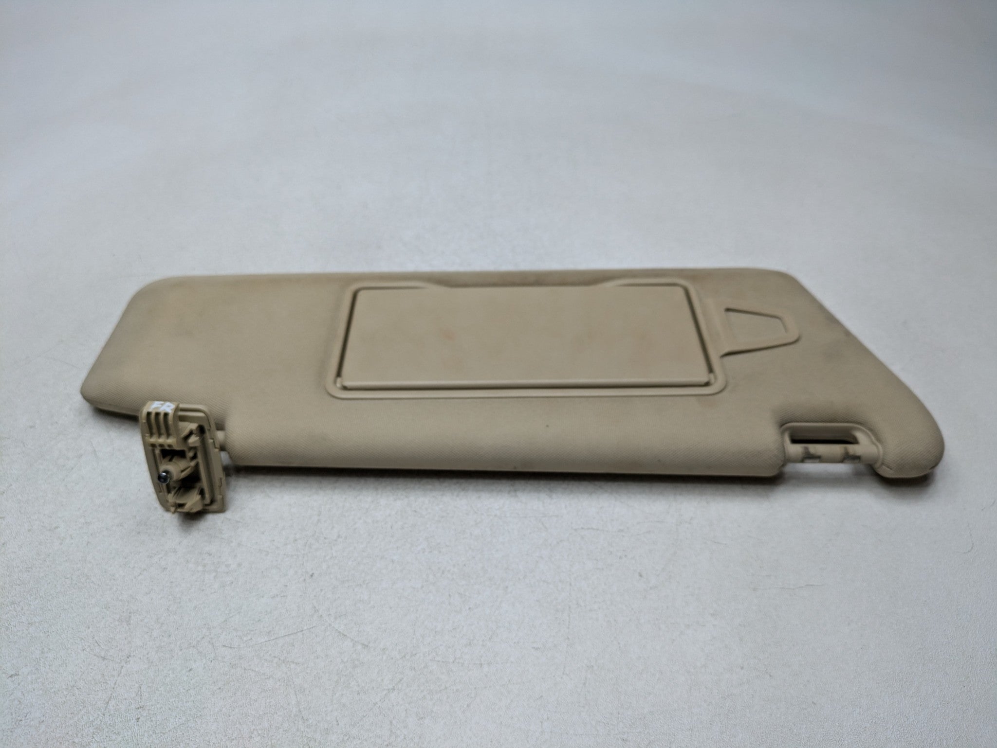 2012 - 2018 MERCEDES-BENZ CLS550 OEM SUN VISOR INTERIOR UPPER FRONT RIGHT SIDE