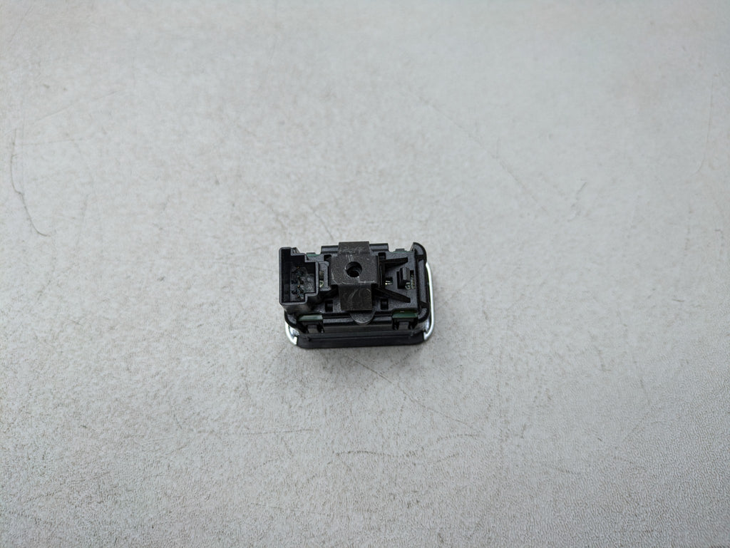 2012 - 2018 MERCEDES-BENZ CLS550 OEM DOOR WINDOW CONTROL SWITCH REAR LEFT SIDE