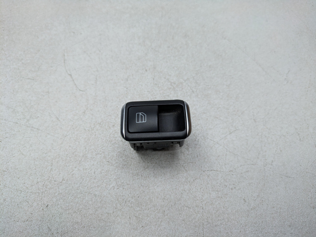 2012 - 2018 MERCEDES-BENZ CLS550 OEM DOOR WINDOW CONTROL SWITCH REAR RIGHT SIDE