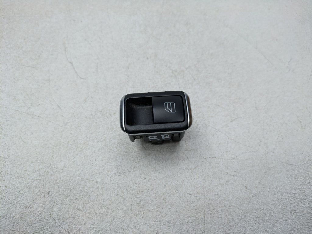 2012 - 2018 MERCEDES-BENZ CLS550 OEM DOOR WINDOW CONTROL SWITCH REAR RIGHT SIDE