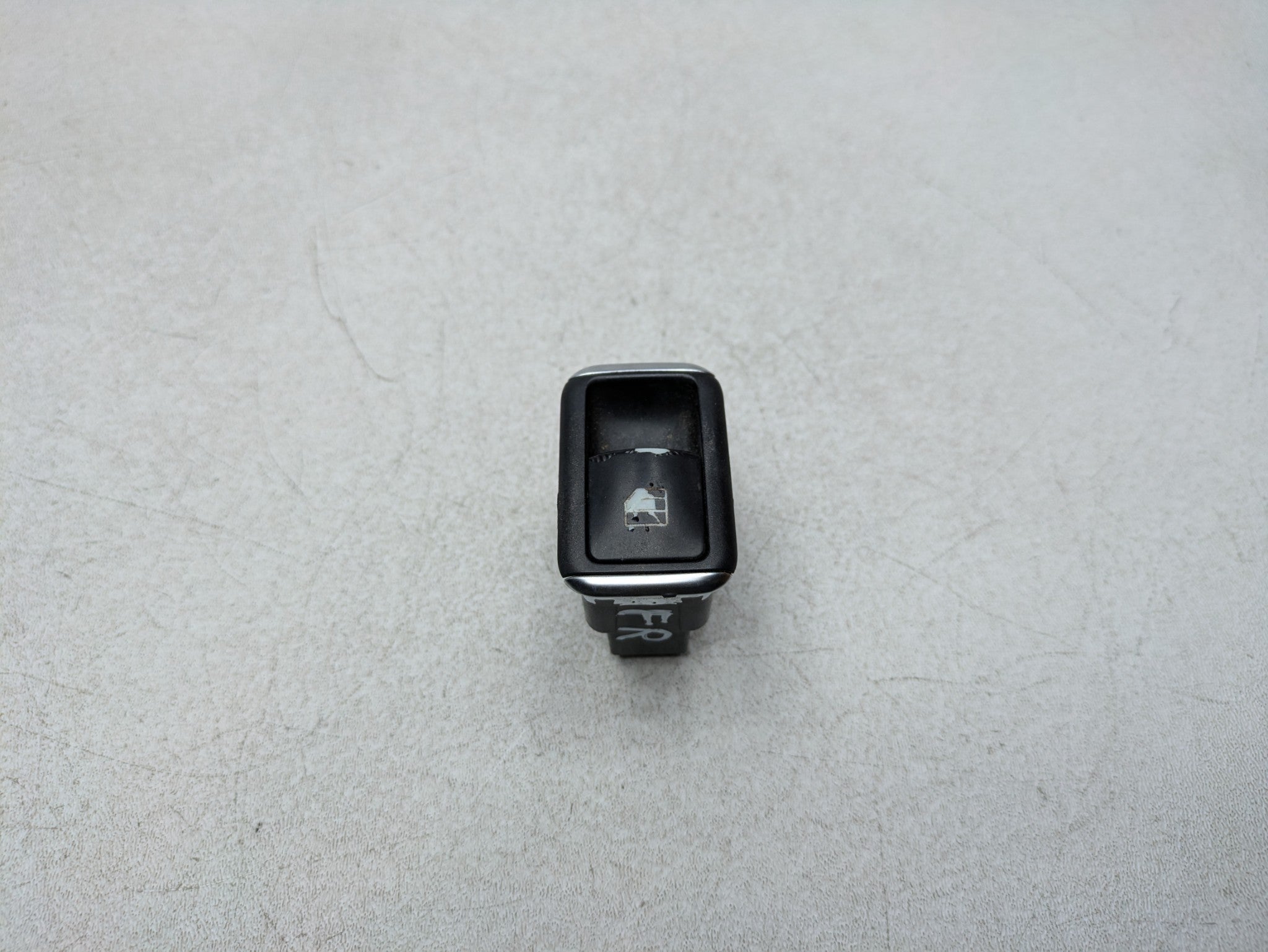 2012 - 2018 MERCEDES-BENZ CLS550 OEM DOOR WINDOW CONTROL SWITCH FRONT RIGHT SIDE