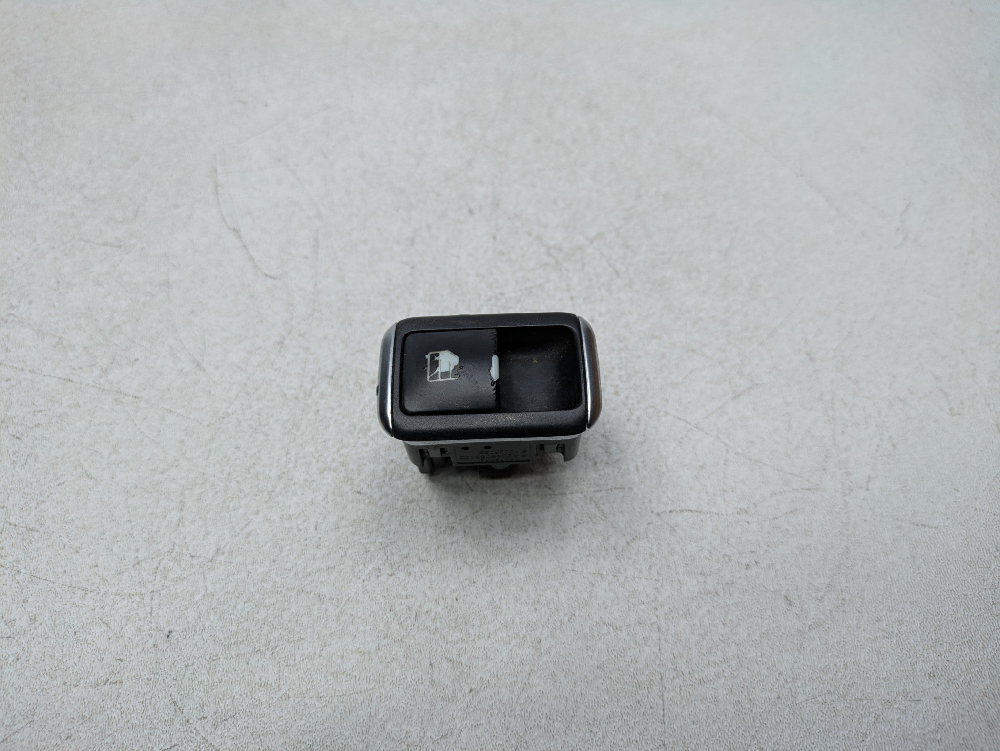 2012 - 2018 MERCEDES-BENZ CLS550 OEM DOOR WINDOW CONTROL SWITCH FRONT RIGHT SIDE