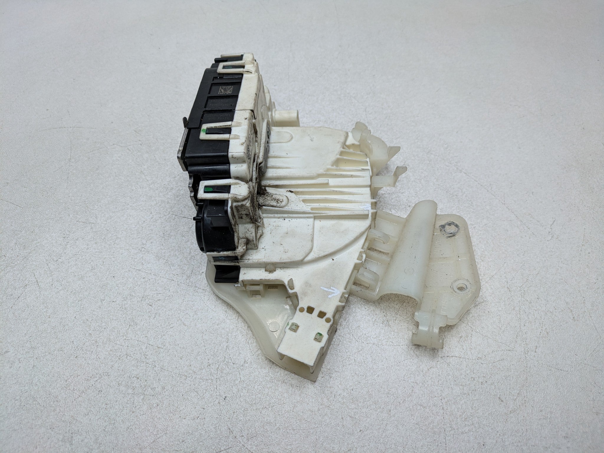 2012 - 2018 MERCEDES-BENZ CLS550 OEM DOOR LATCH LOCK ACTUATOR FRONT RIGHT SIDE