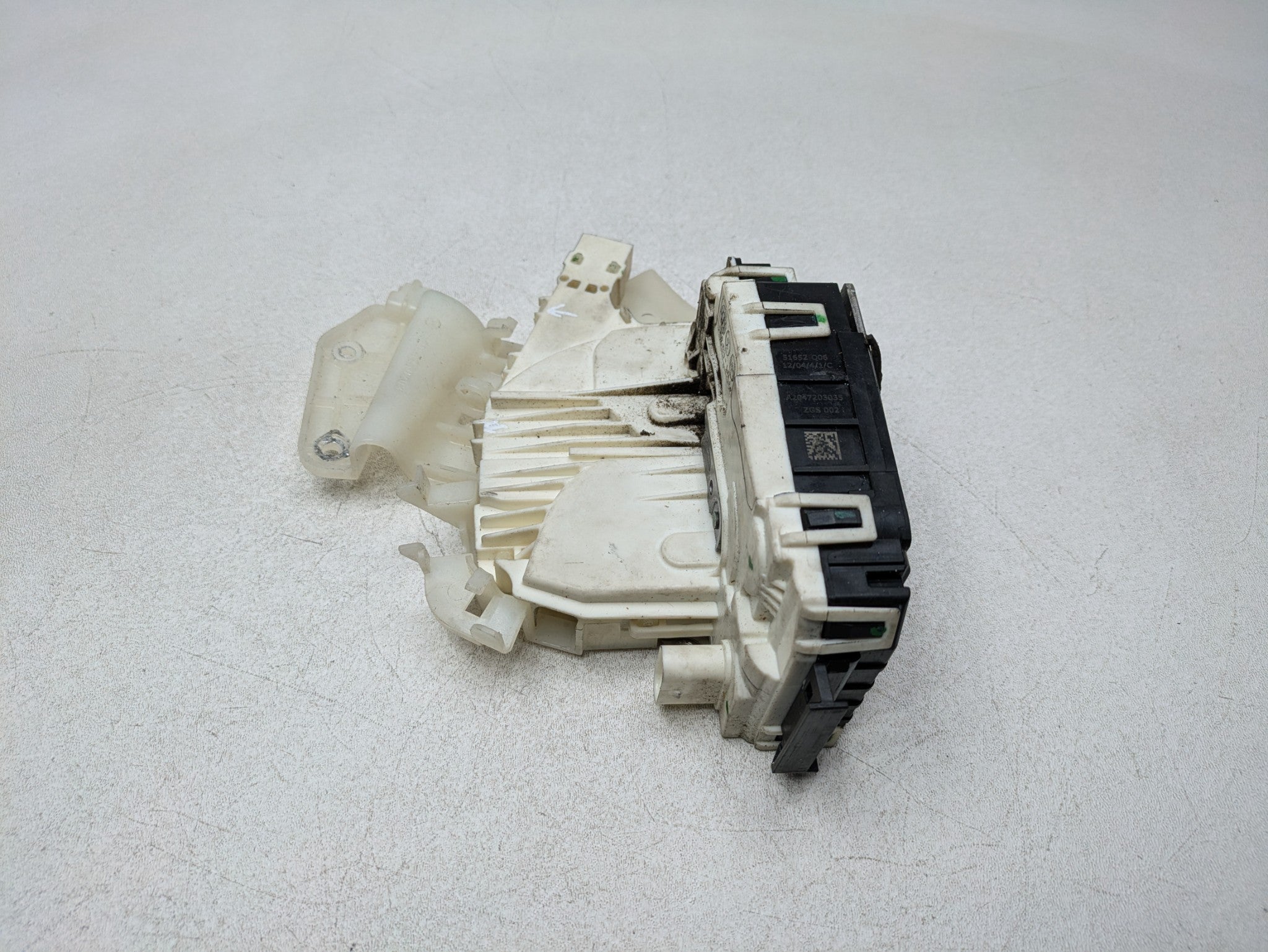 2012 - 2018 MERCEDES-BENZ CLS550 OEM DOOR LATCH LOCK ACTUATOR FRONT RIGHT SIDE
