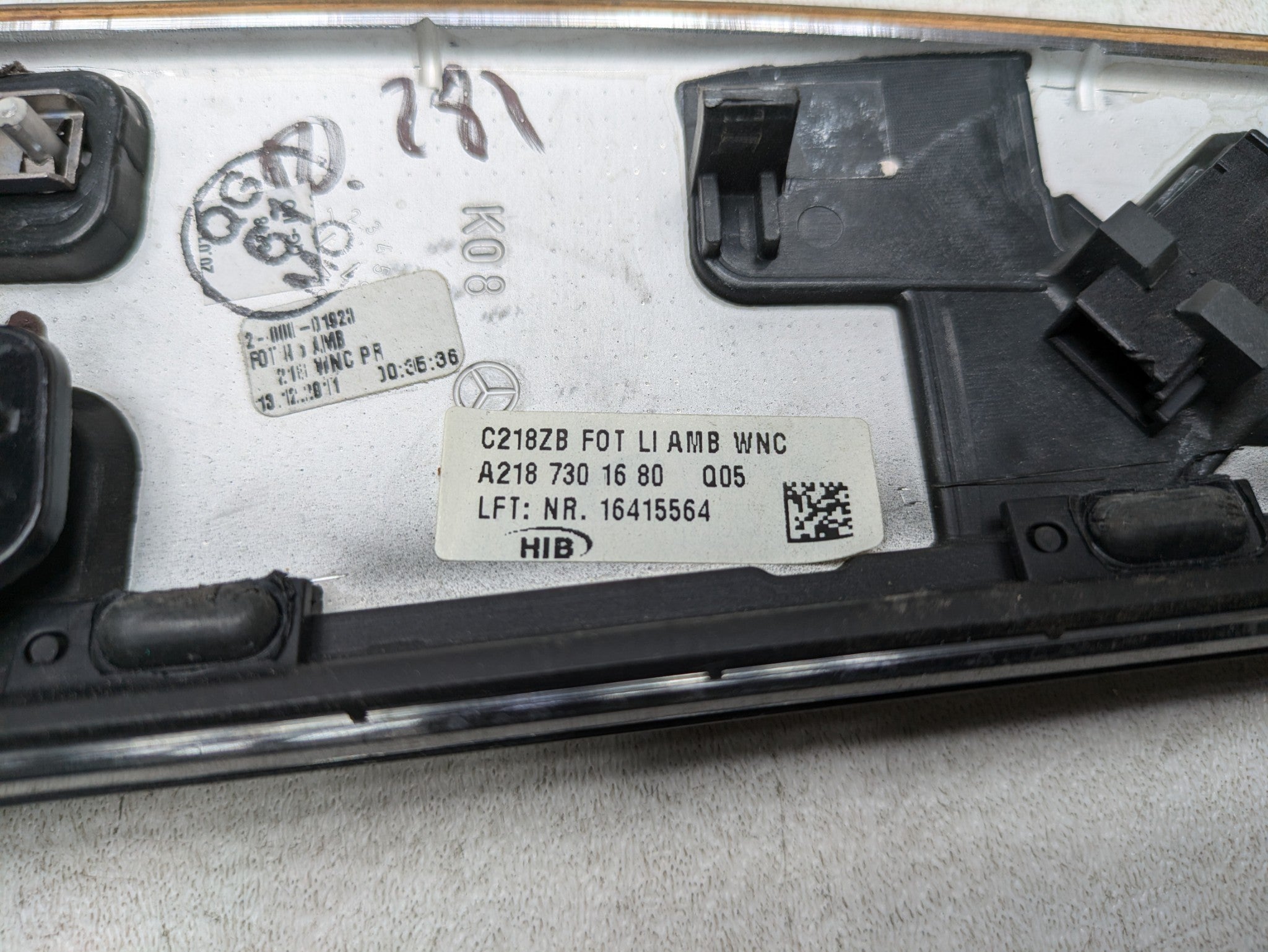2012 - 2018 MERCEDES-BENZ CLS550 OEM INTERIOR DOOR HANDLE REAR LEFT DRIVER SIDE