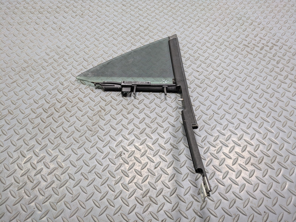 2012 - 2018 MERCEDES-BENZ CLS550 OEM VENT WINDOW GLASS REAR LEFT DRIVER SIDE