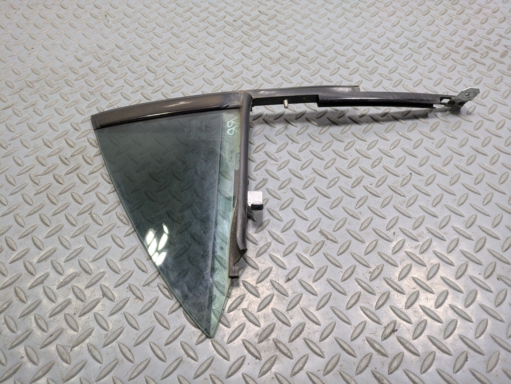 2012 - 2018 MERCEDES-BENZ CLS550 OEM VENT WINDOW GLASS REAR RIGHT PASSENGER SIDE