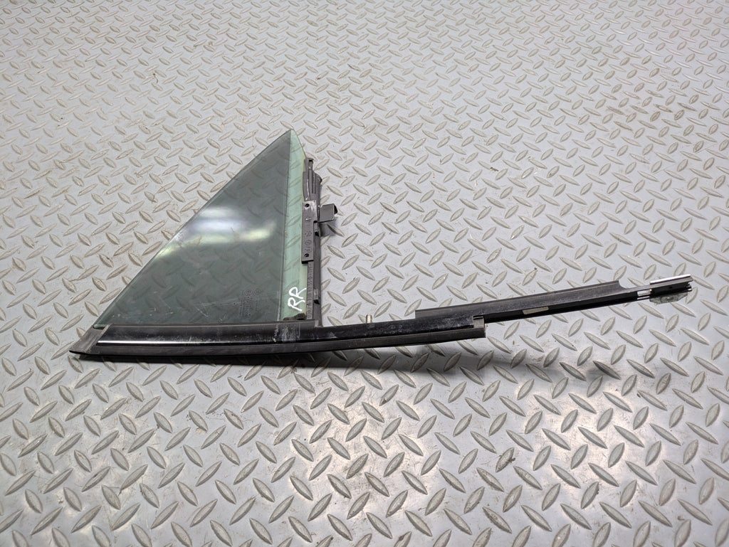 2012 - 2018 MERCEDES-BENZ CLS550 OEM VENT WINDOW GLASS REAR RIGHT PASSENGER SIDE