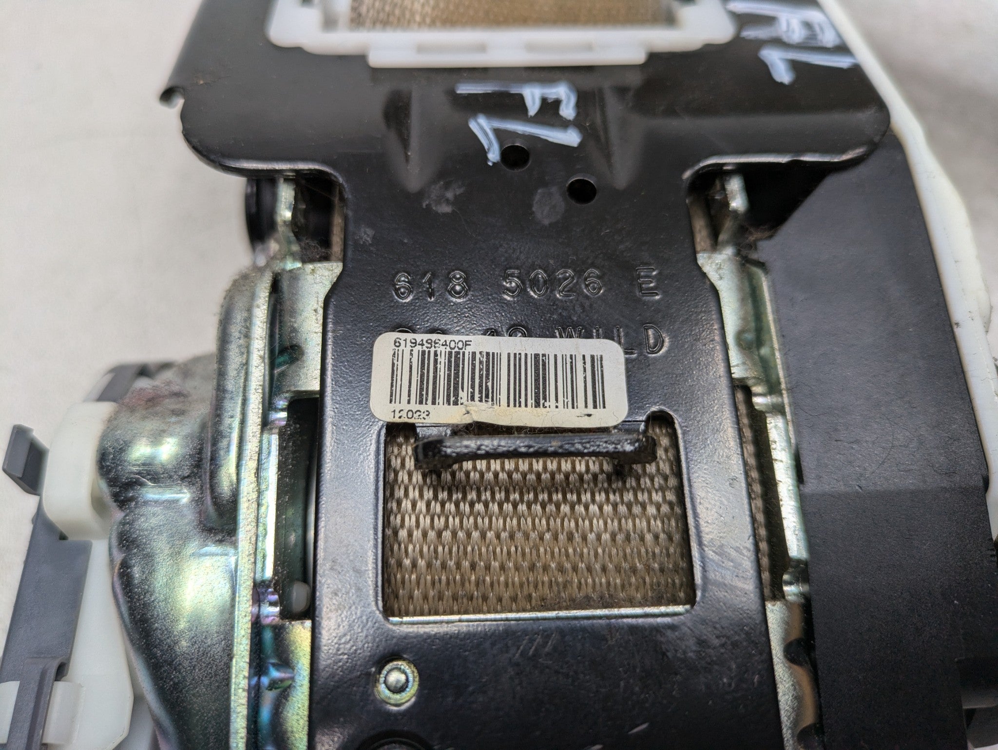 2012 - 2018 MERCEDES-BENZ CLS550 OEM SEAT BELT RETRACTOR FRONT LEFT DRIVER SIDE