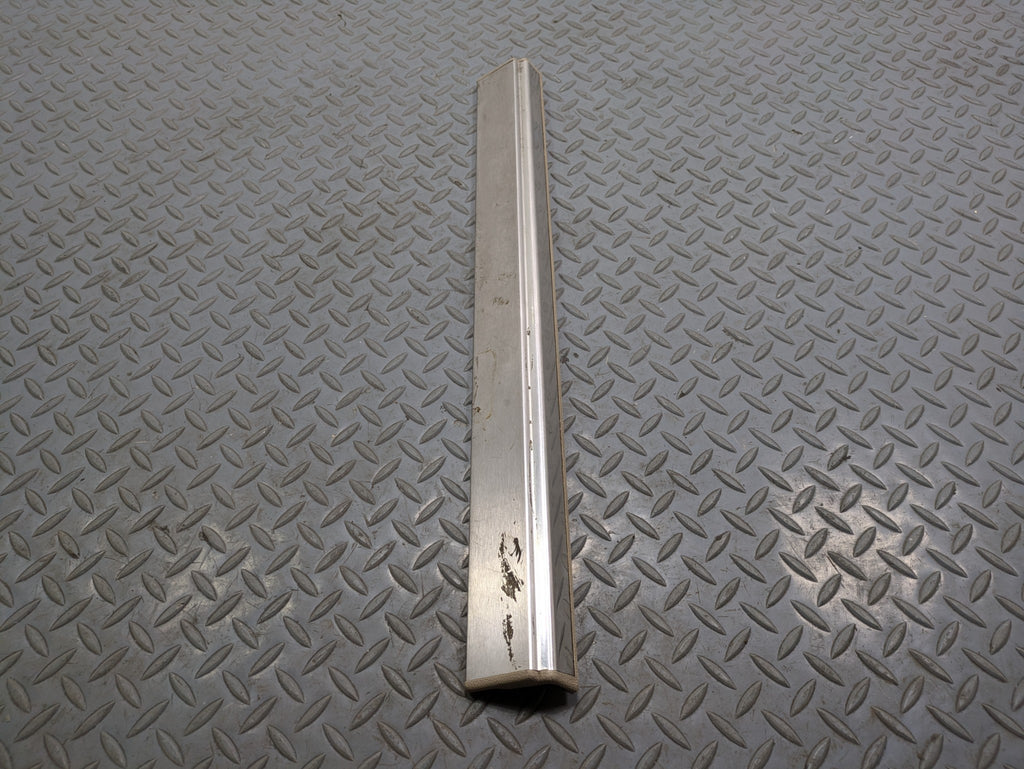 2012 - 2018 MERCEDES-BENZ CLS550 OEM DOOR SCUFF SILL STEP PLATE FRONT RIGHT SIDE