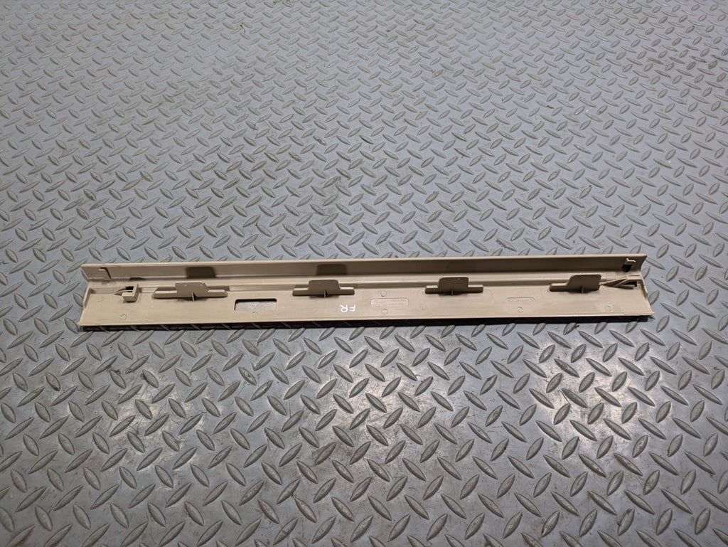 2012 - 2018 MERCEDES-BENZ CLS550 OEM DOOR SCUFF SILL STEP PLATE FRONT RIGHT SIDE
