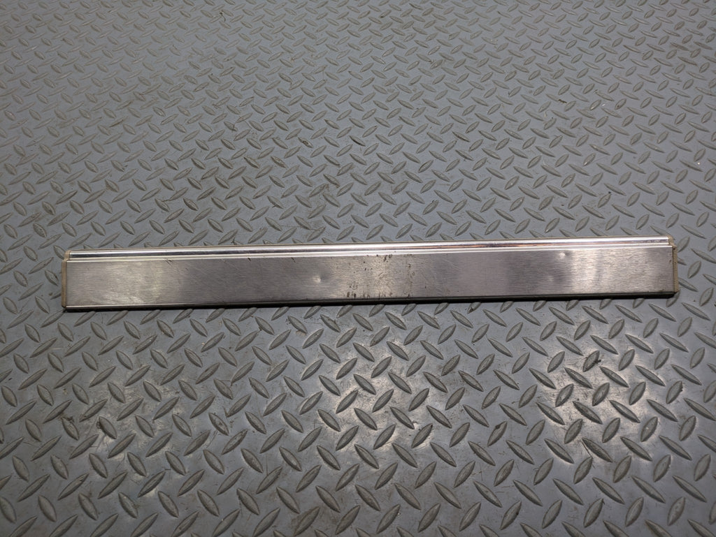 2012 - 2018 MERCEDES-BENZ CLS550 OEM DOOR SCUFF SILL STEP PLATE FRONT LEFT SIDE