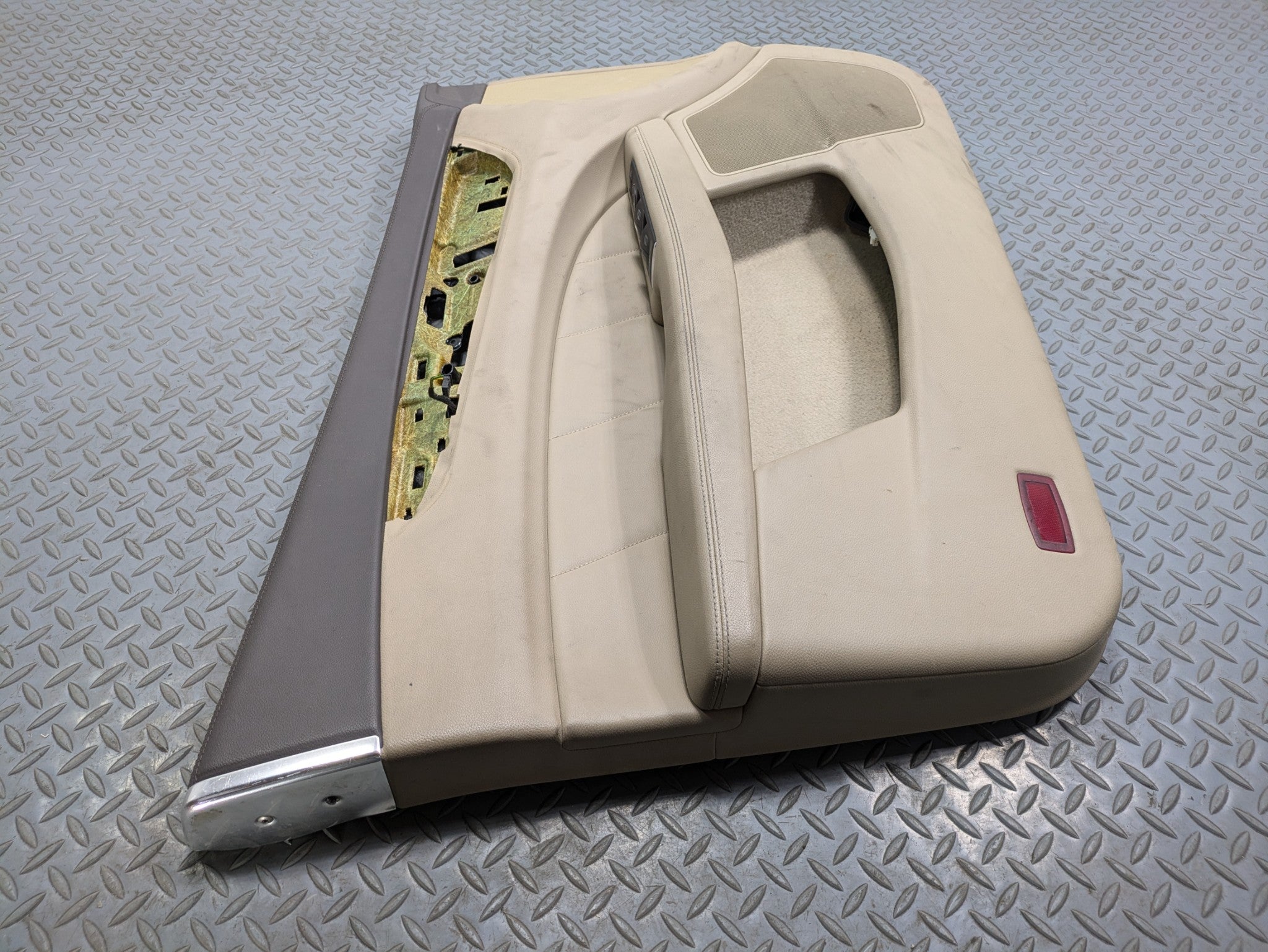 2012 - 2018 MERCEDES-BENZ CLS550 OEM INTERIOR DOOR TRIM PANEL FRONT LEFT SIDE