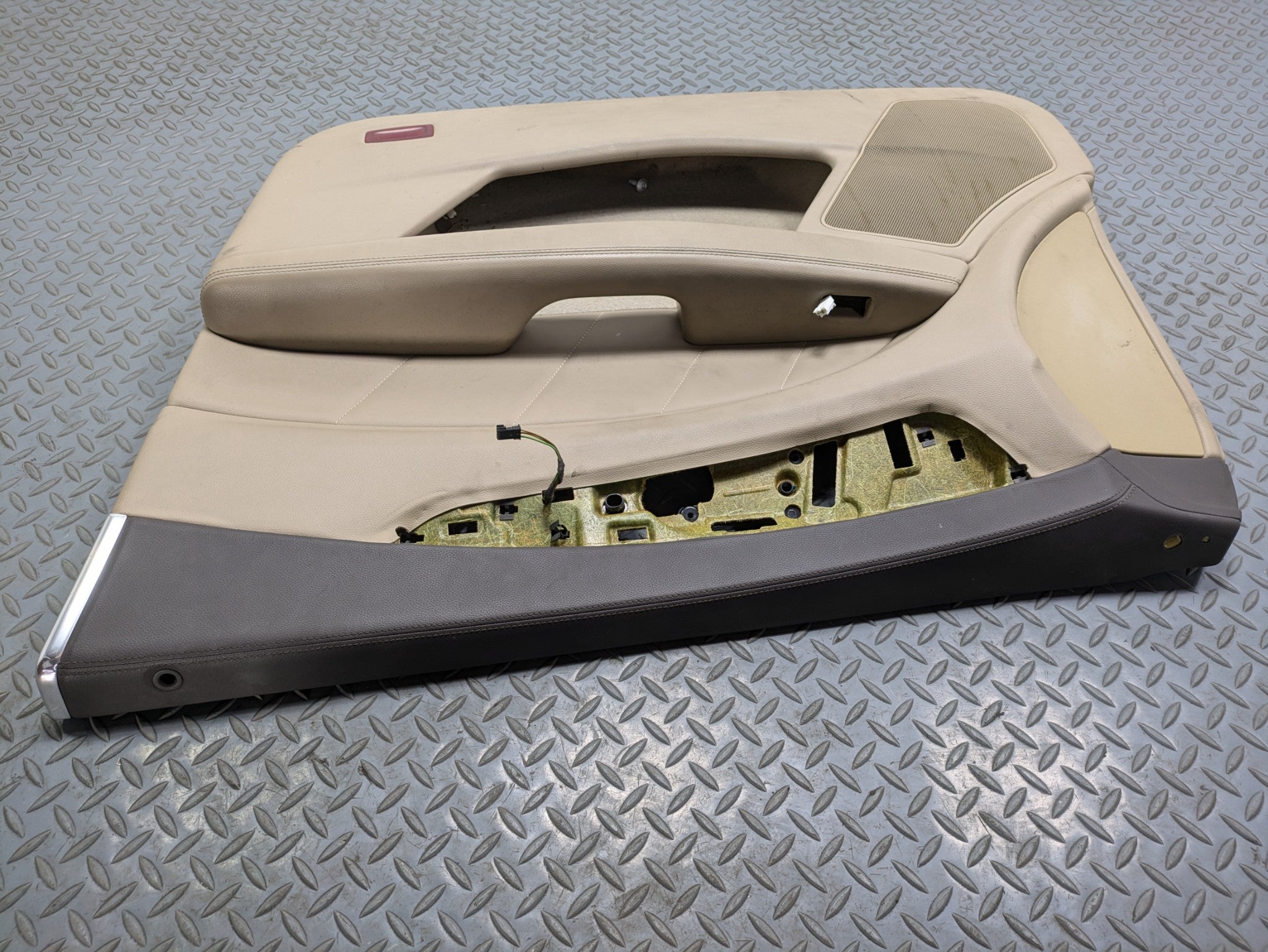 2012 - 2018 MERCEDES-BENZ CLS550 OEM INTERIOR DOOR TRIM PANEL FRONT RIGHT SIDE