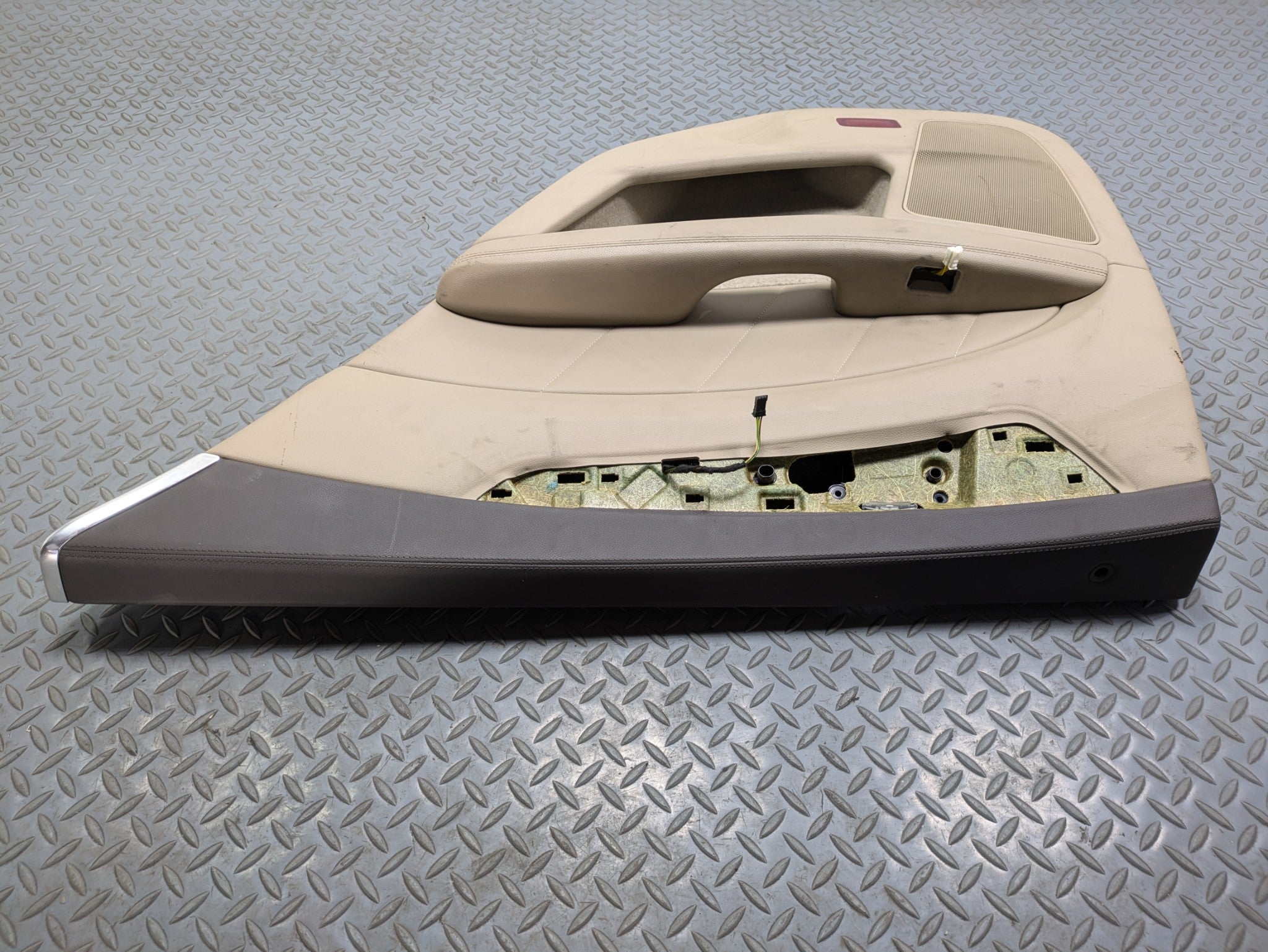 2012 - 2018 MERCEDES-BENZ CLS550 OEM INTERIOR DOOR TRIM PANEL REAR RIGHT SIDE