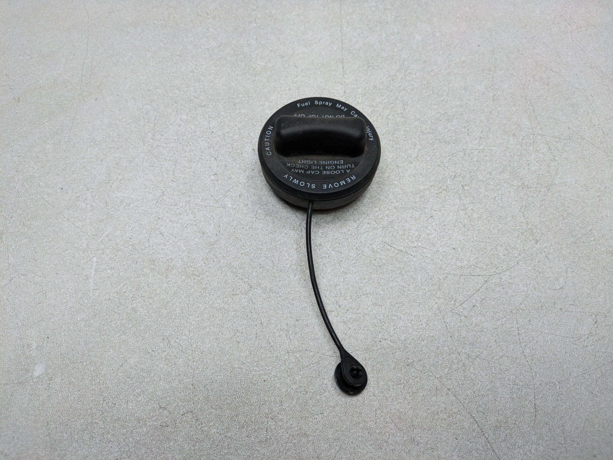 2012 - 2018 MERCEDES-BENZ CLS550 OEM FUEL GAS TANK FILLER CAP PLASTIC BLACK