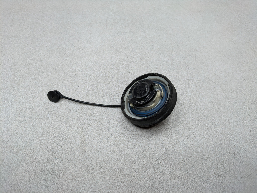 2012 - 2018 MERCEDES-BENZ CLS550 OEM FUEL GAS TANK FILLER CAP PLASTIC BLACK