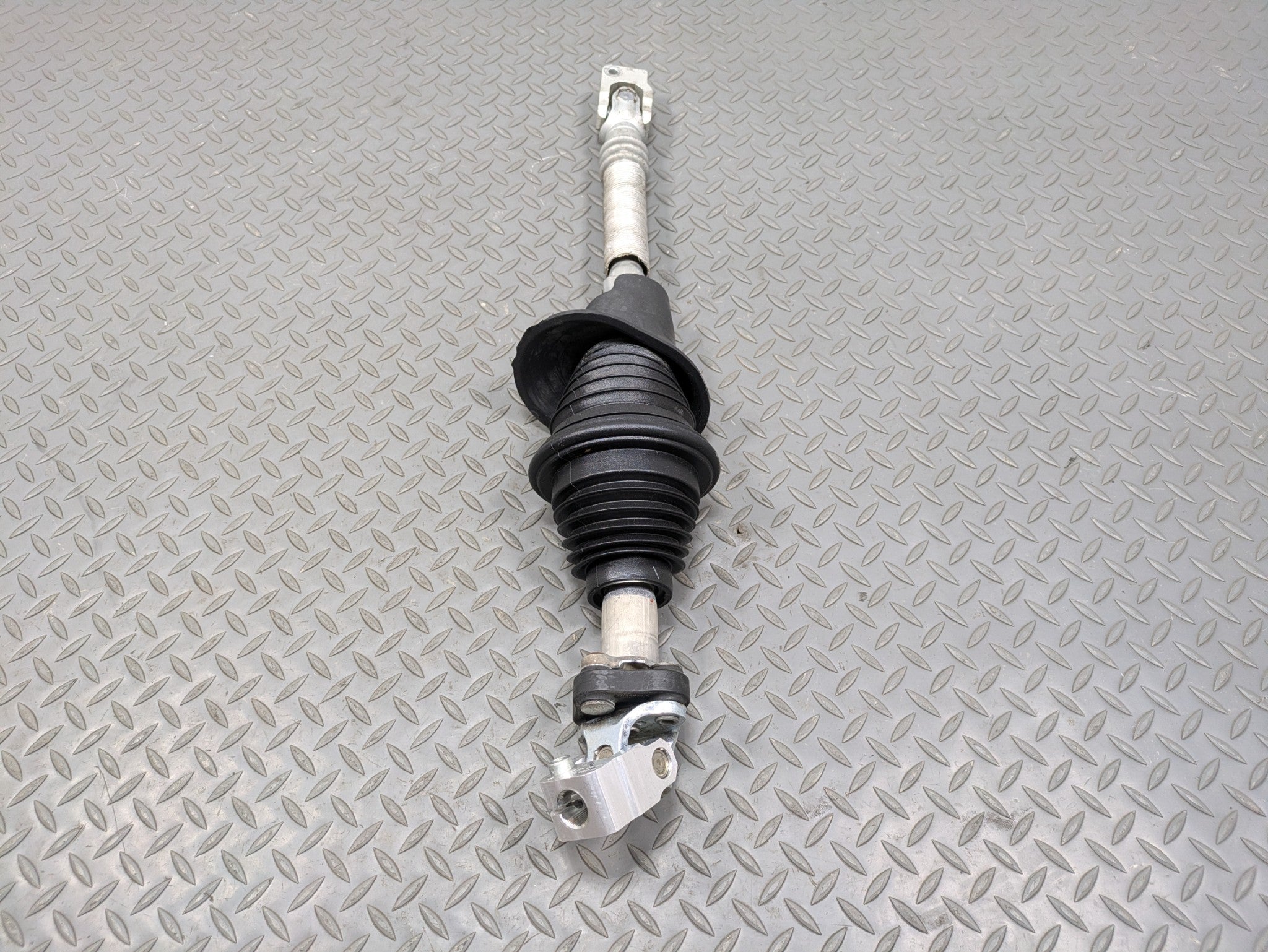 2012 - 2018 MERCEDES-BENZ CLS550 OEM INTERMEDIATE STEERING SHAFT JOINT ASSEMBLY