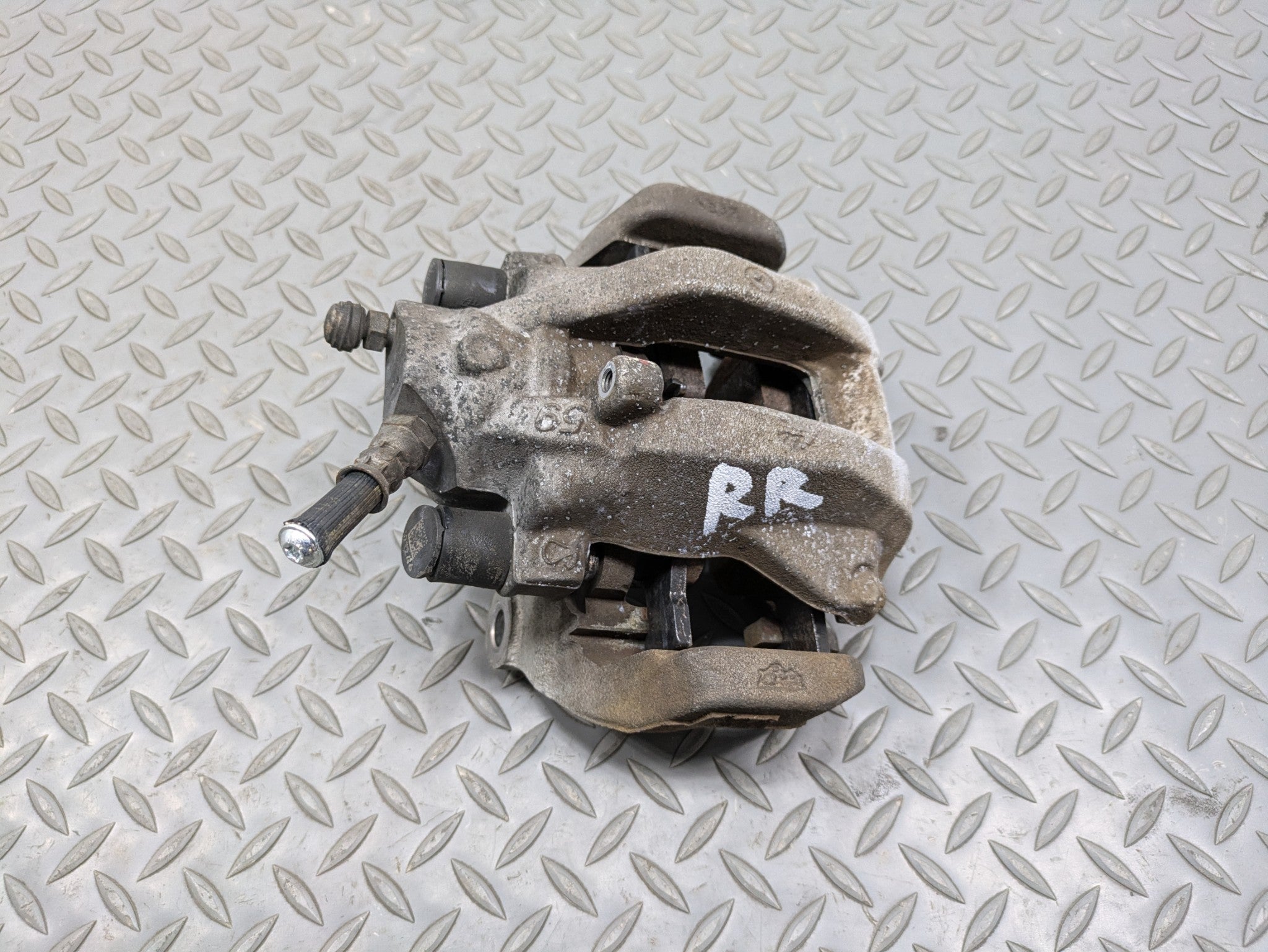 2012 - 2018 MERCEDES-BENZ CLS550 OEM BRAKE CALIPER REAR RIGHT PASSENGER SIDE