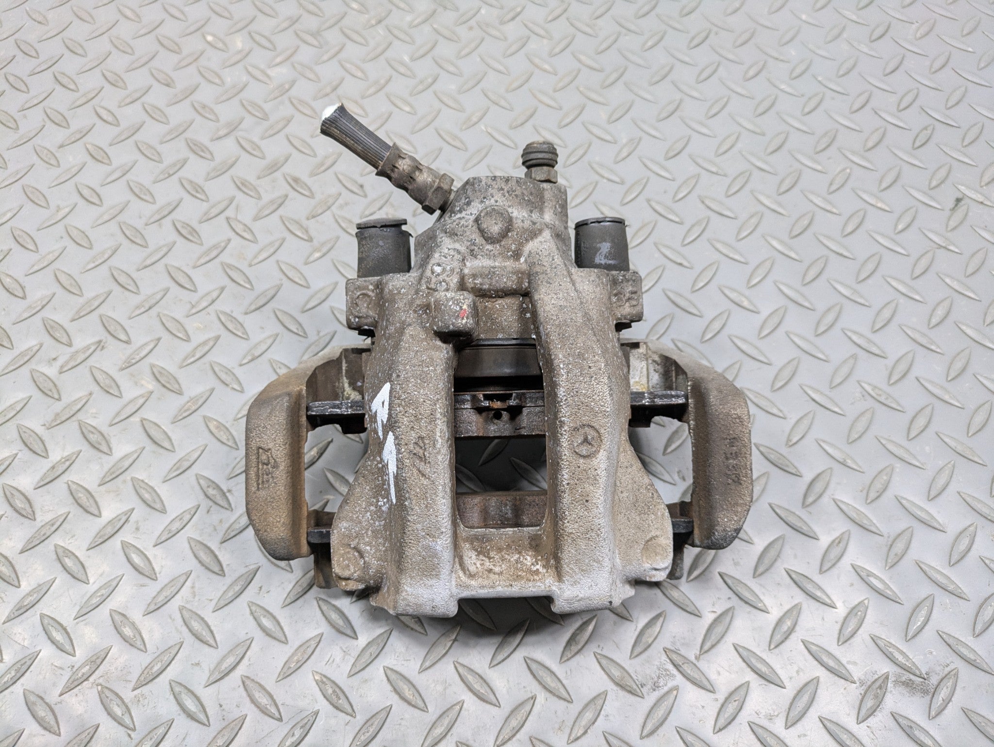 2012 - 2018 MERCEDES-BENZ CLS550 OEM BRAKE CALIPER REAR RIGHT PASSENGER SIDE