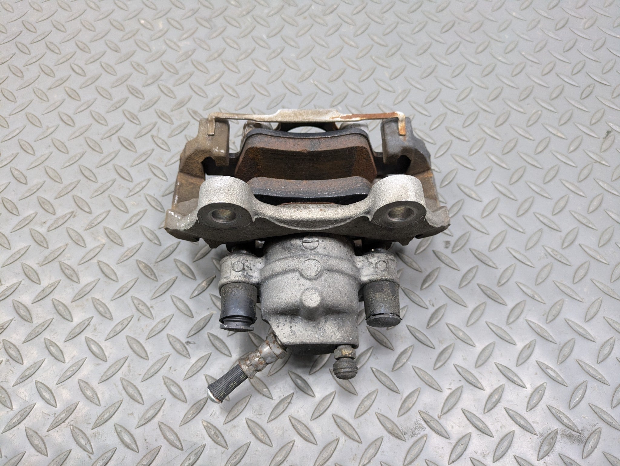 2012 - 2018 MERCEDES-BENZ CLS550 OEM BRAKE CALIPER REAR RIGHT PASSENGER SIDE