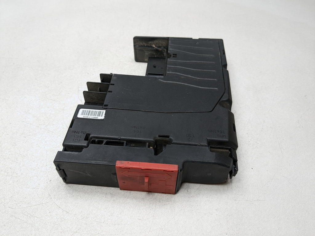 2012 - 2018 MERCEDES-BENZ CLS550 OEM BATTERY TERMINAL FUSE BOX ASSEMBLY