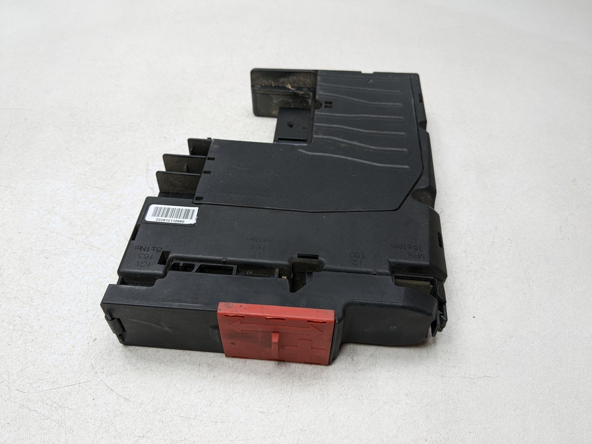 2012 - 2018 MERCEDES-BENZ CLS550 OEM BATTERY TERMINAL FUSE BOX ASSEMBLY