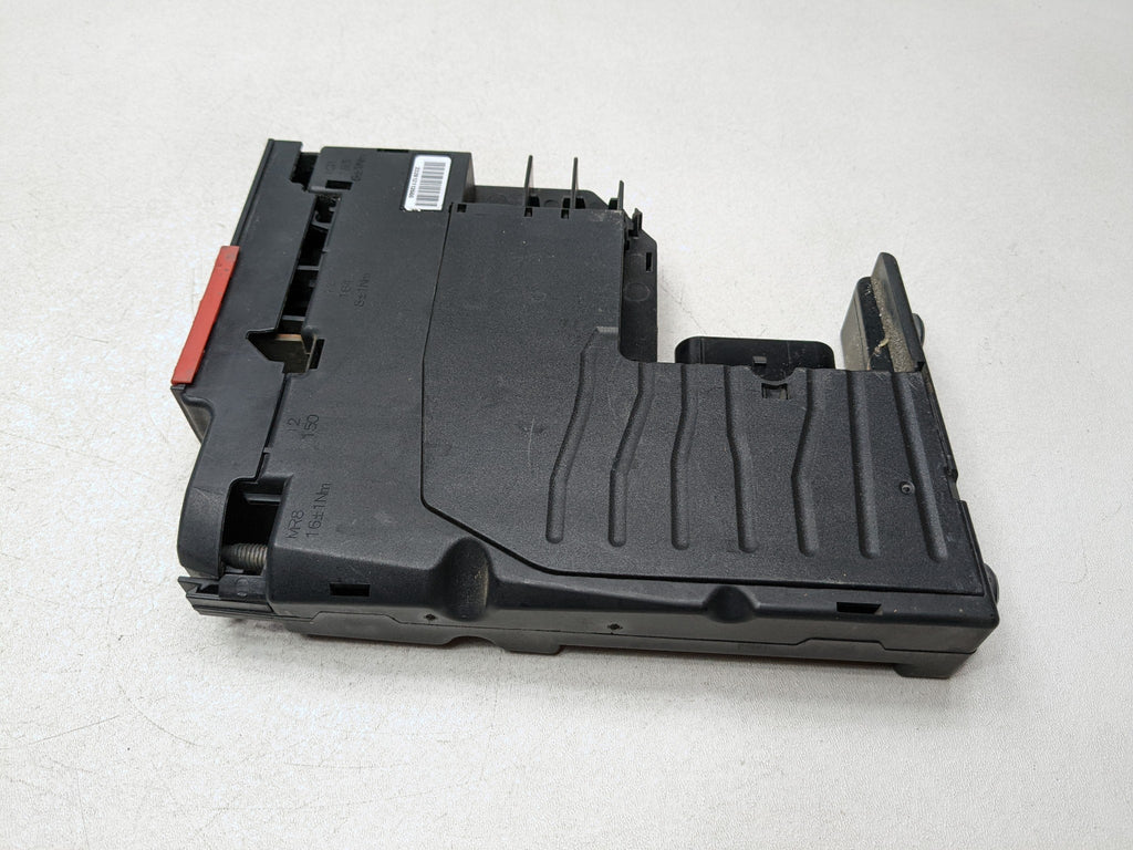 2012 - 2018 MERCEDES-BENZ CLS550 OEM BATTERY TERMINAL FUSE BOX ASSEMBLY