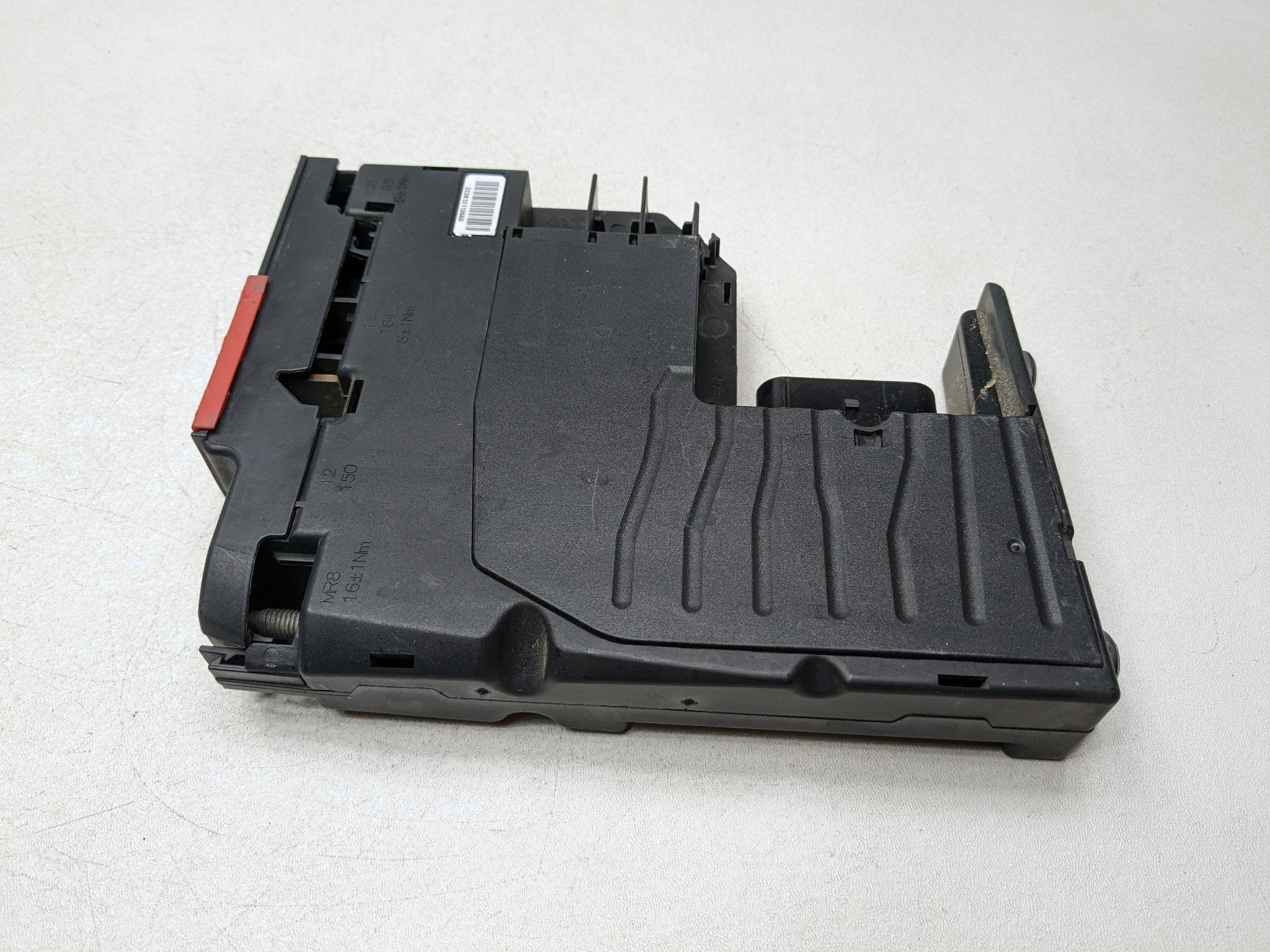 2012 - 2018 MERCEDES-BENZ CLS550 OEM BATTERY TERMINAL FUSE BOX ASSEMBLY