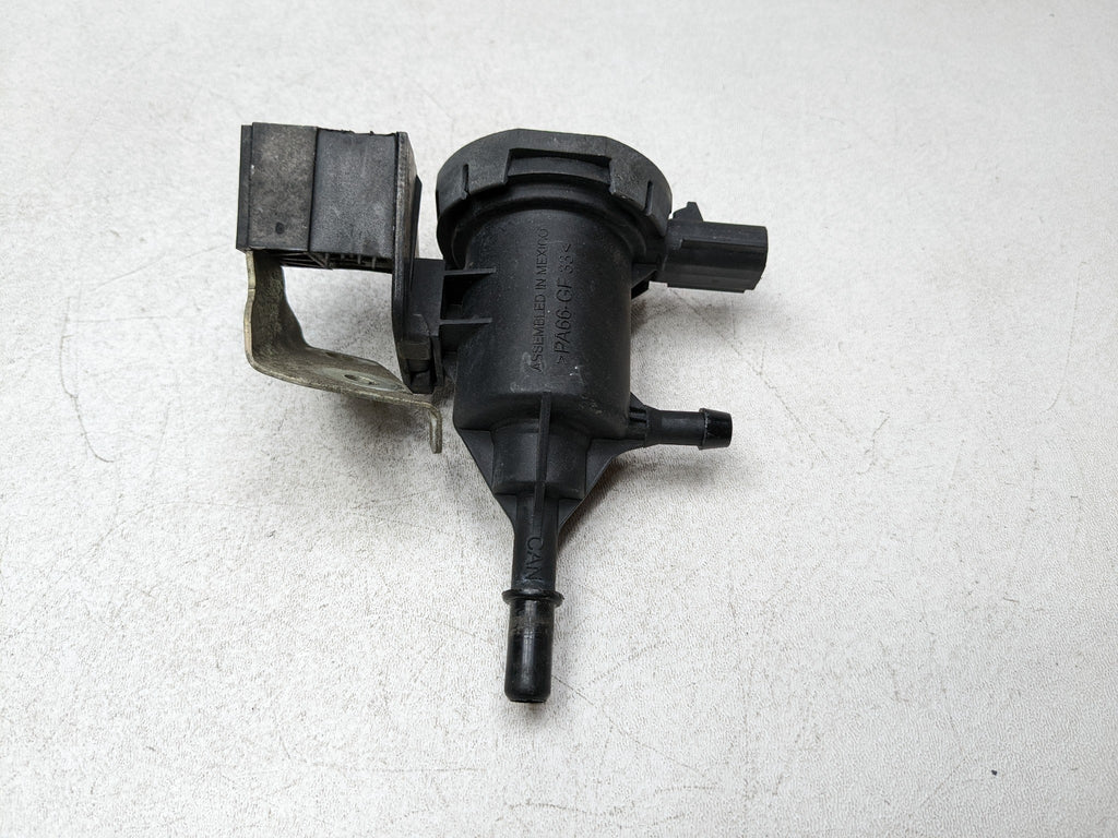 2012 - 2018 MERCEDES-BENZ CLS550 OEM FUEL EMISSION SYSTEM PURGE CONTROL VALVE